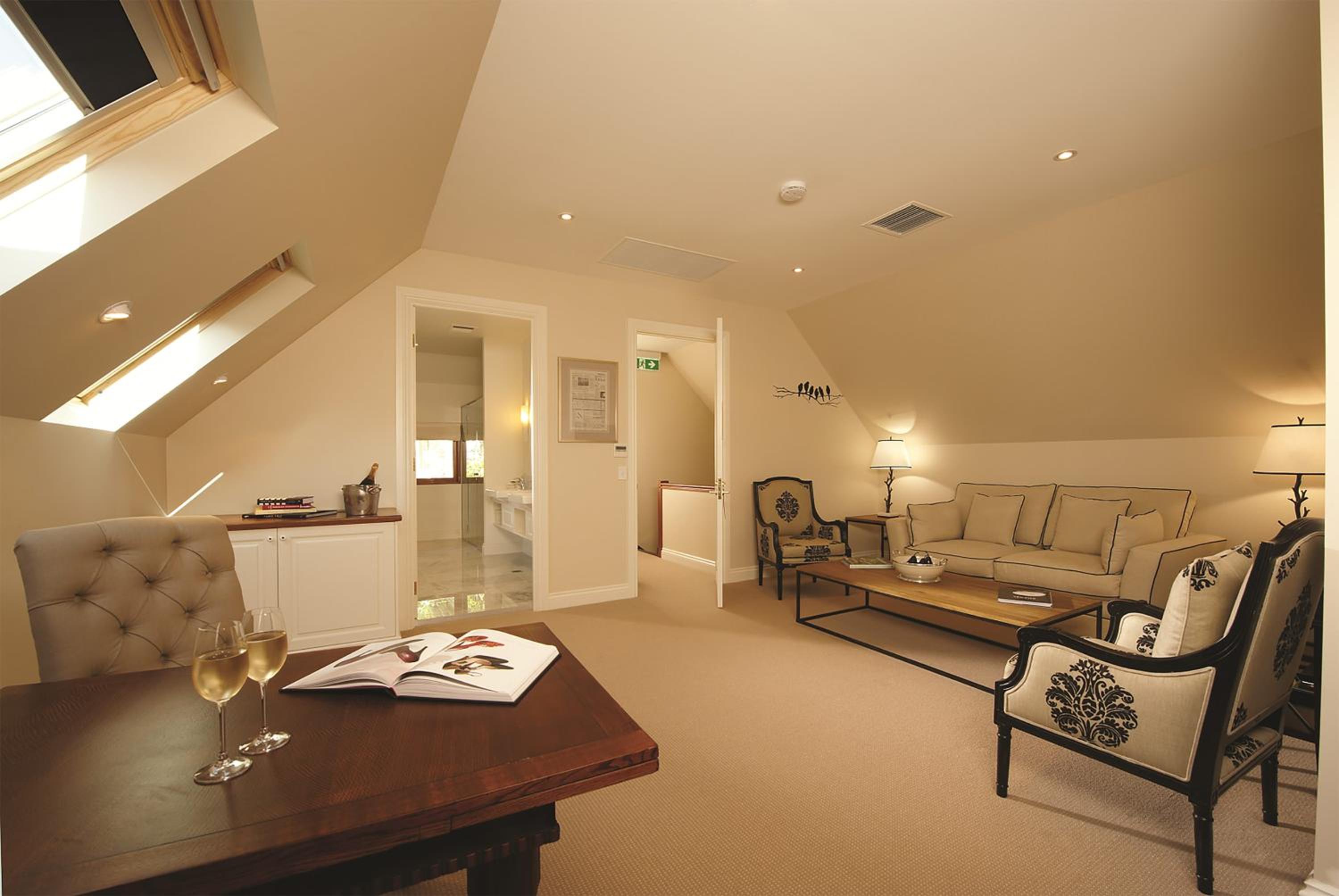 Provincial Suite photo 3