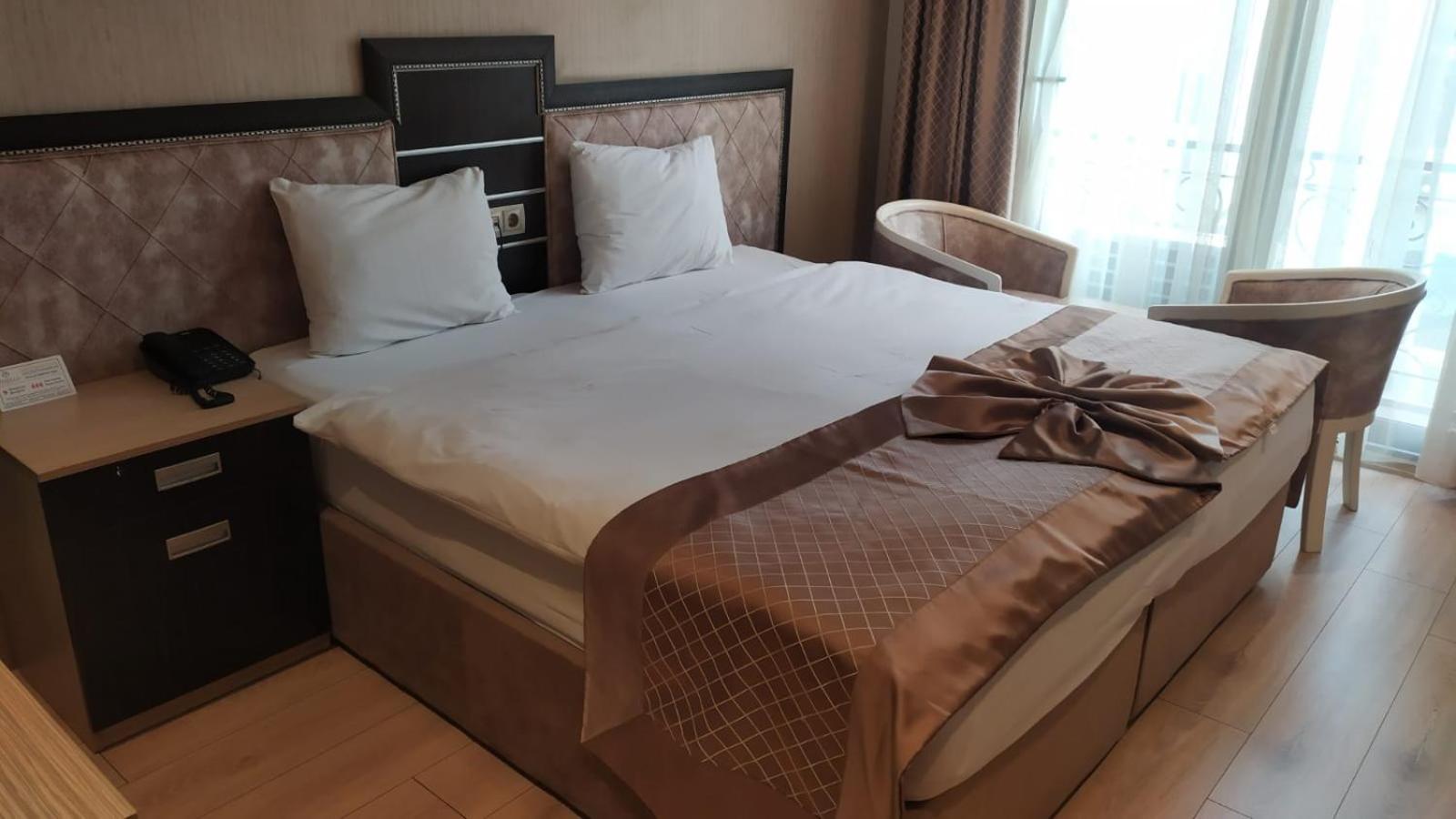 Standard Double or Twin Room photo 1