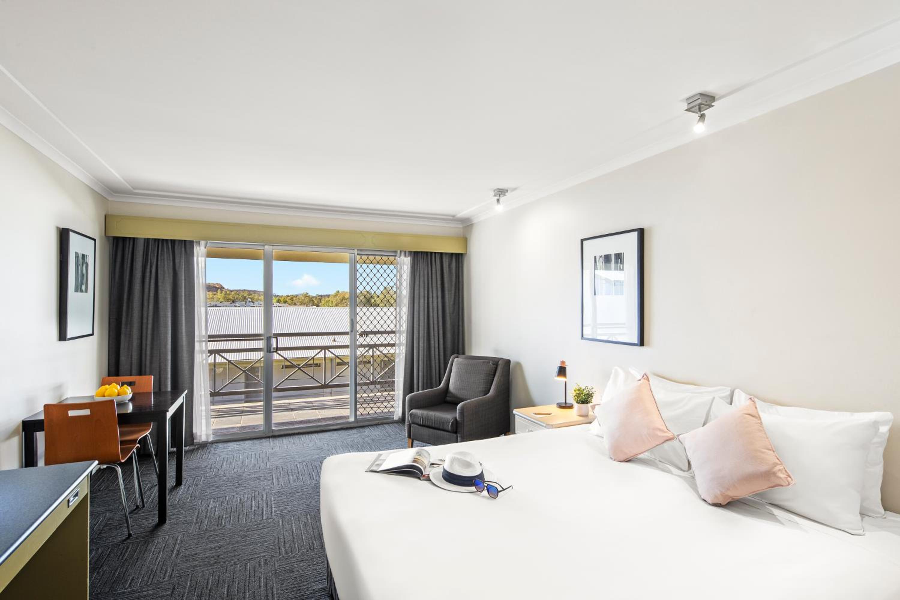 Standard Room with 1 Queen Bed
