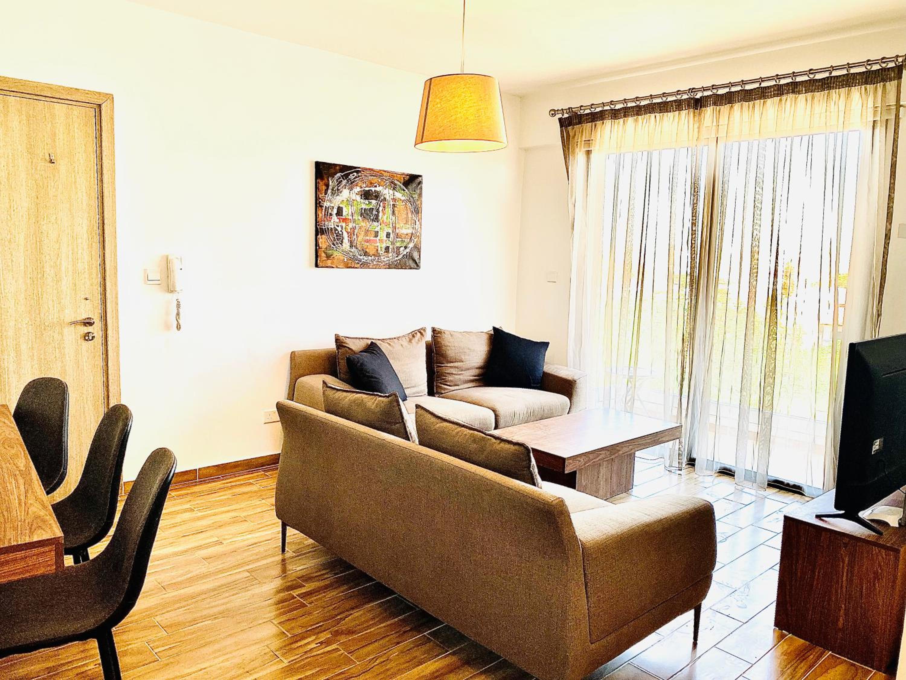 Deluxe Apartment