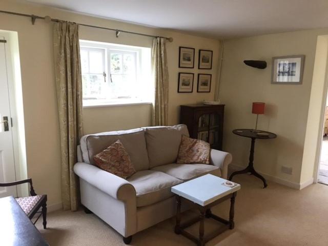 One-Bedroom House photo 2