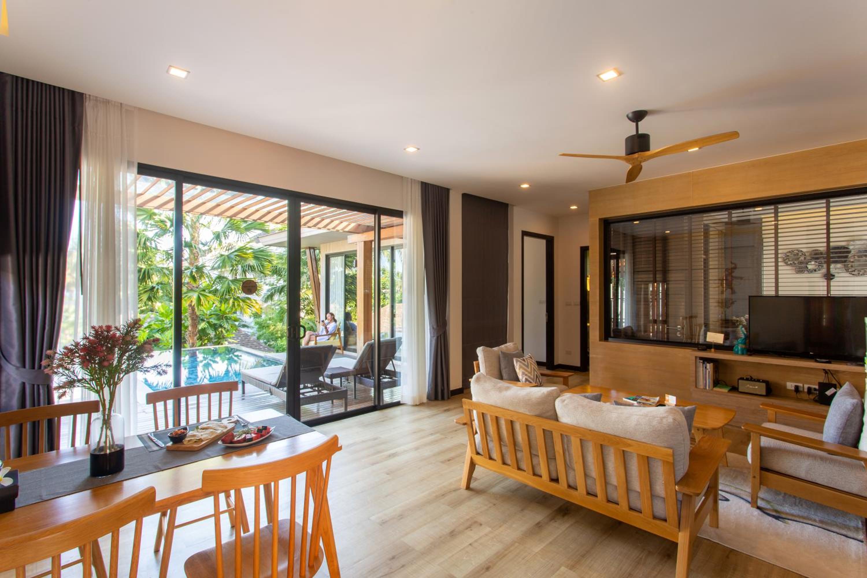 Two Bedroom villa with Private Pool - Photo 10