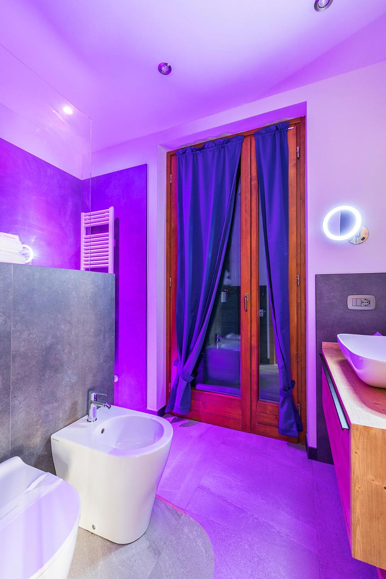Double Room - Photo 14