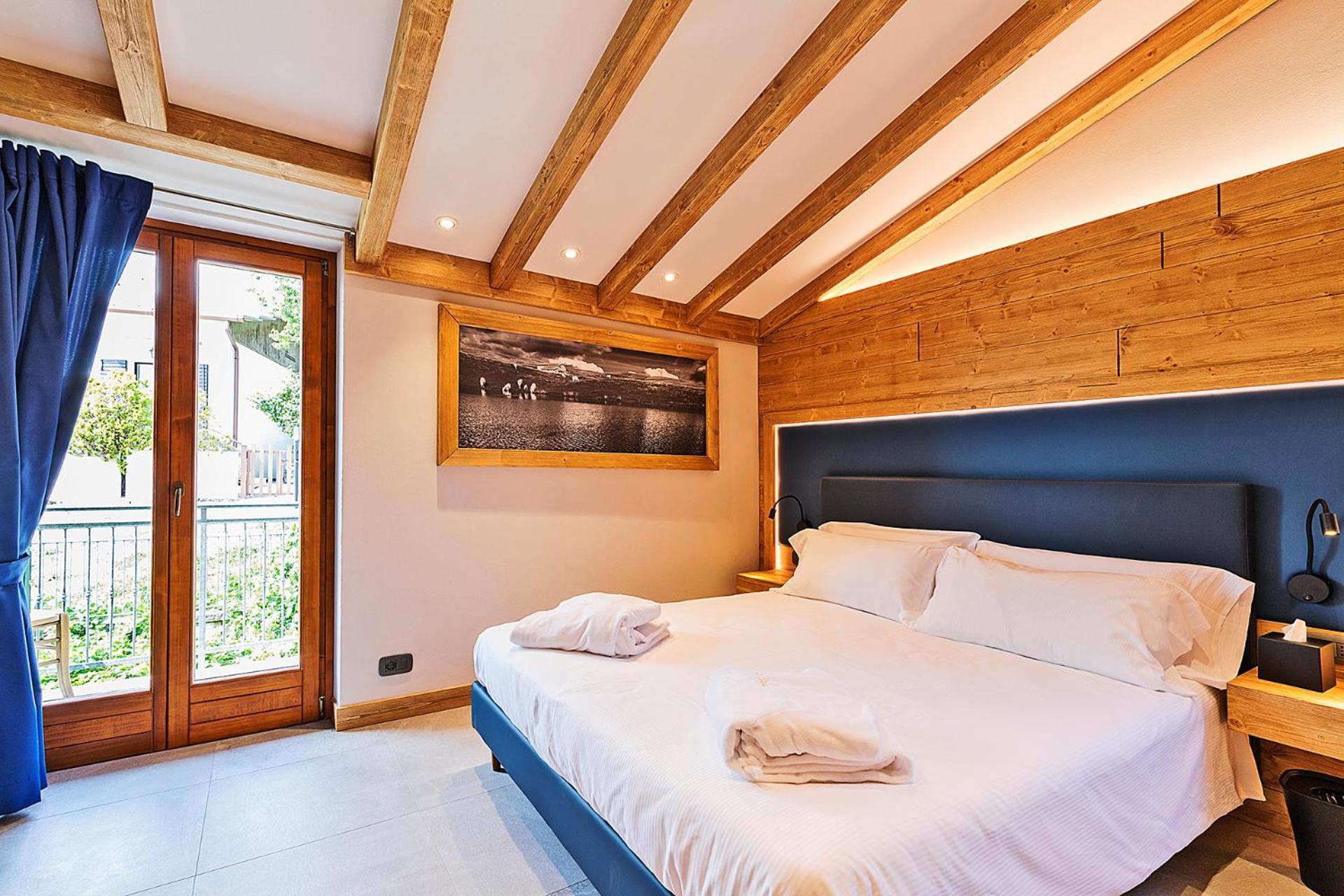 Double Room - Photo 6
