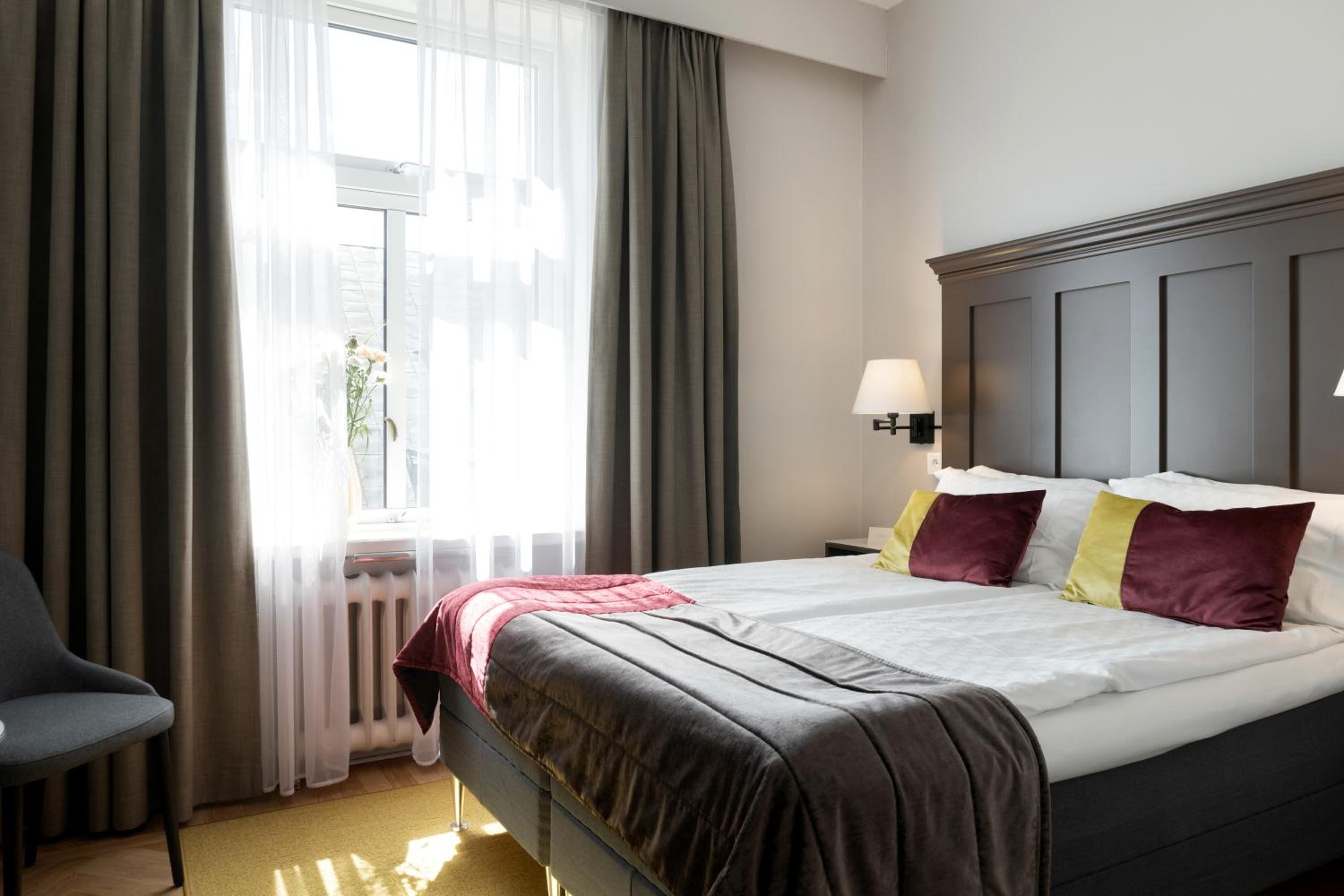 Standard Double Room - Photo 2