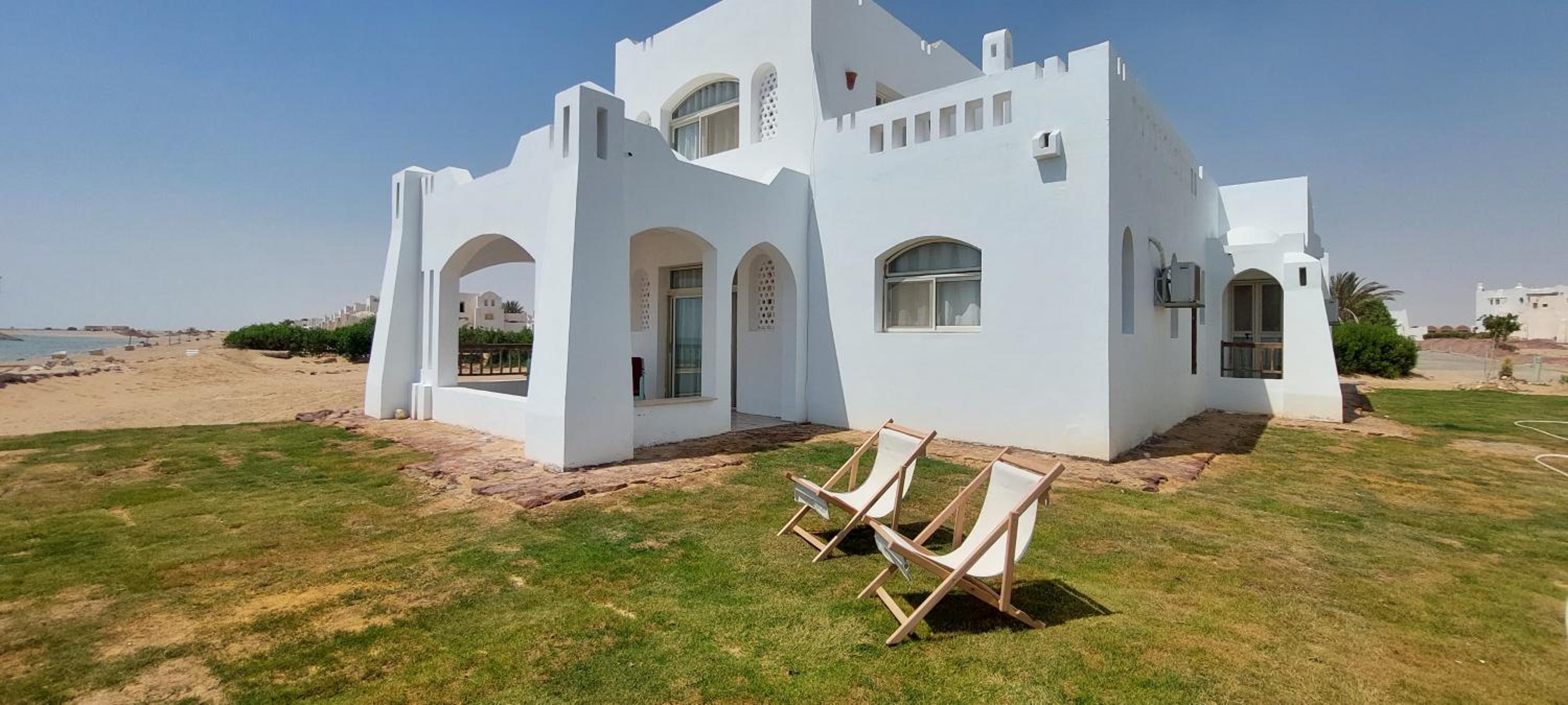 Three-Bedroom Villa photo 1