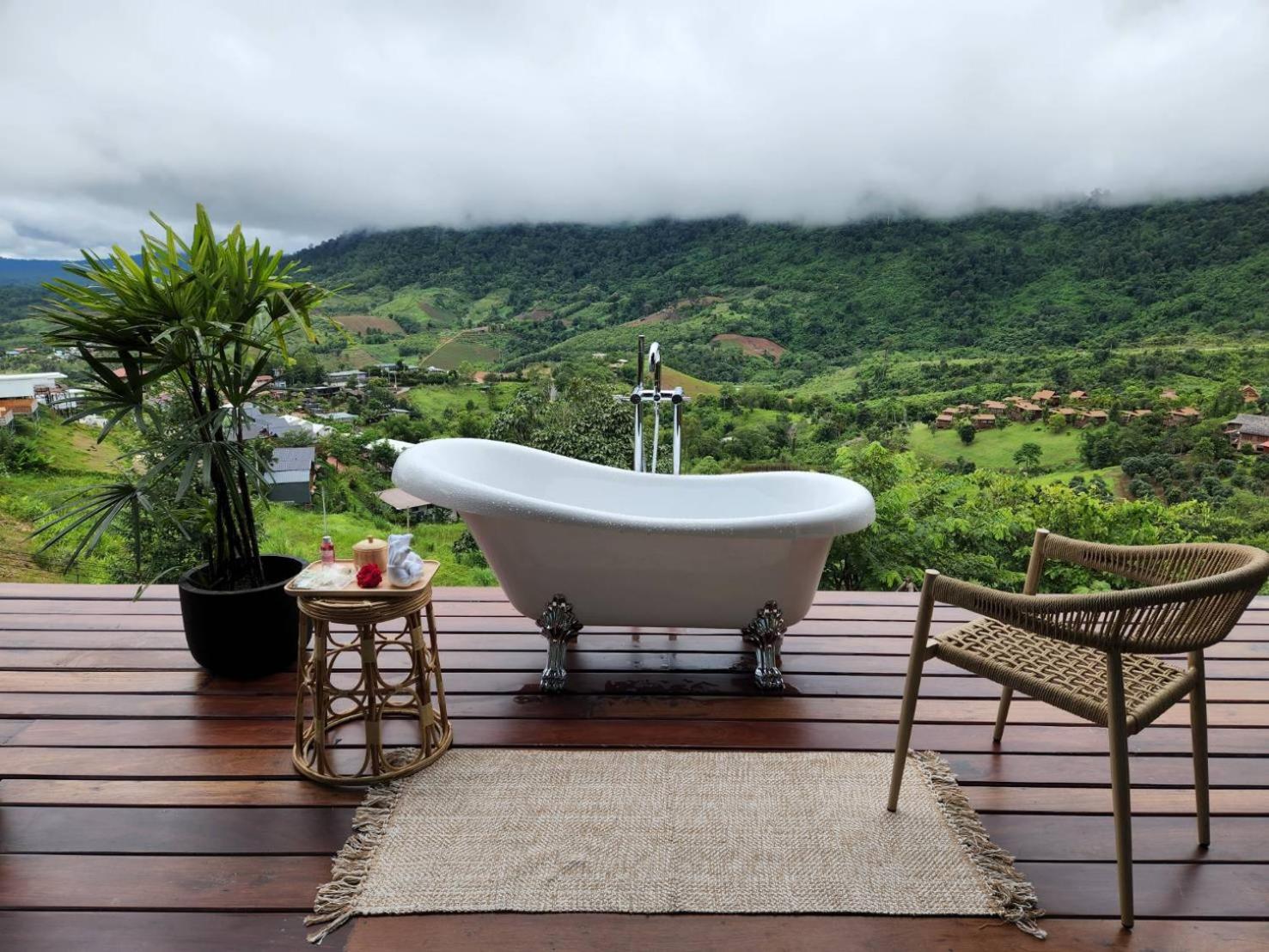 Villa with Garden View - Photo 8