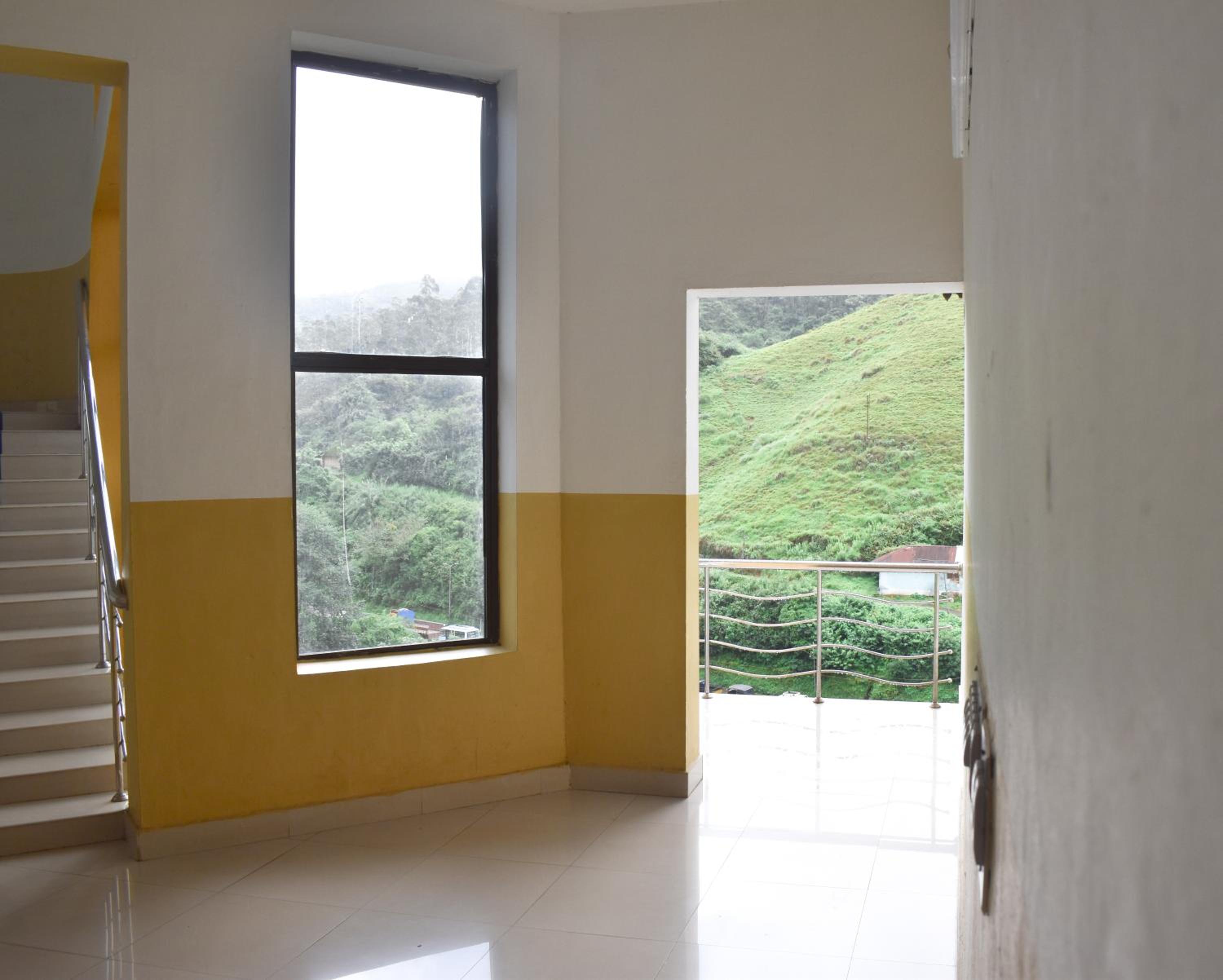 Deluxe Room - Photo 11