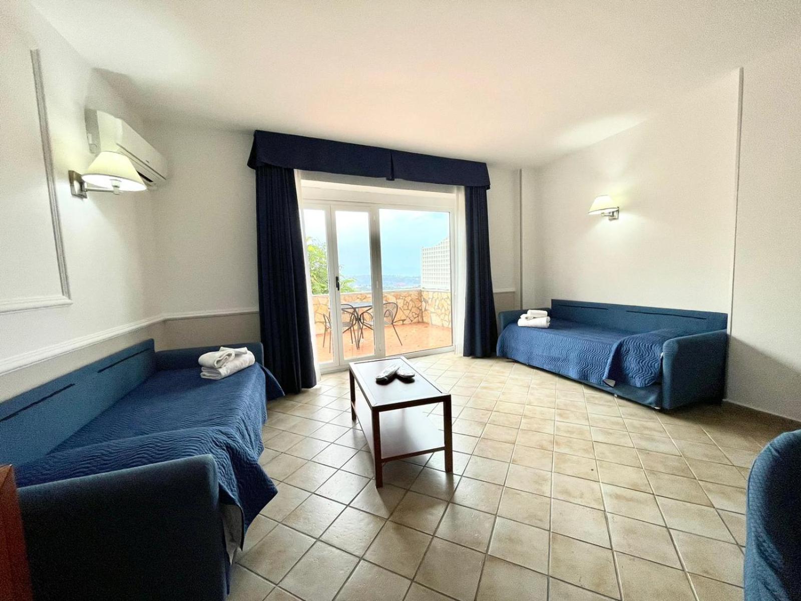 Family Room with Balcony photo 1