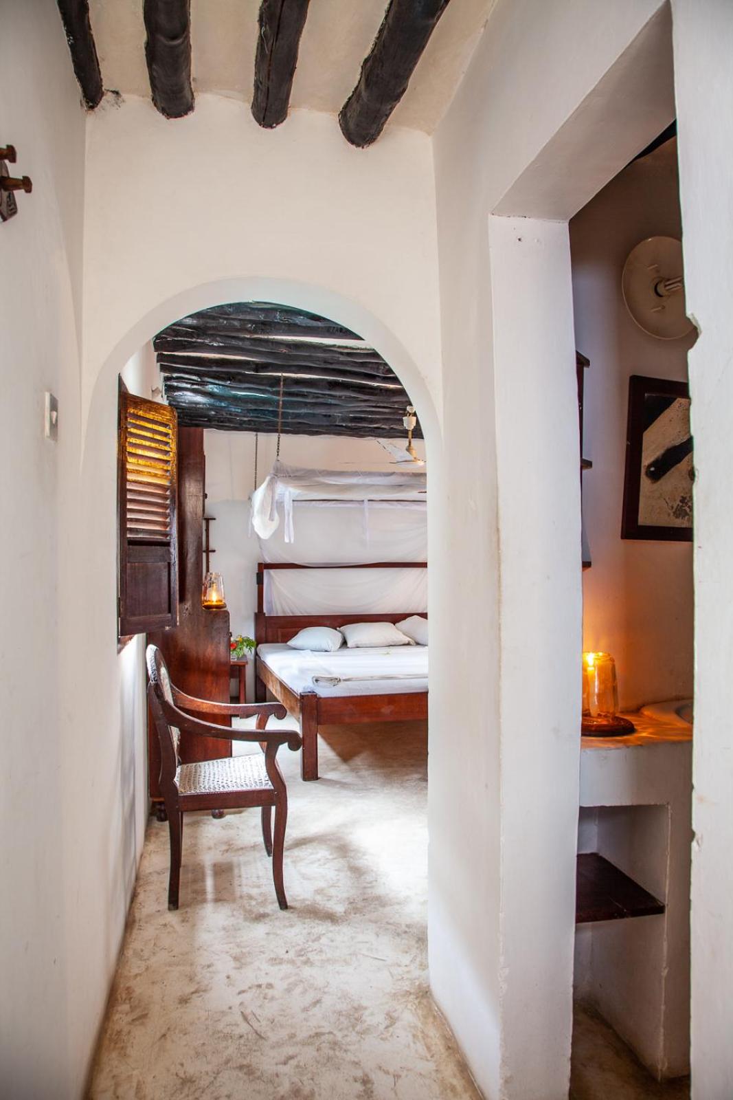 Double Room - Photo 7