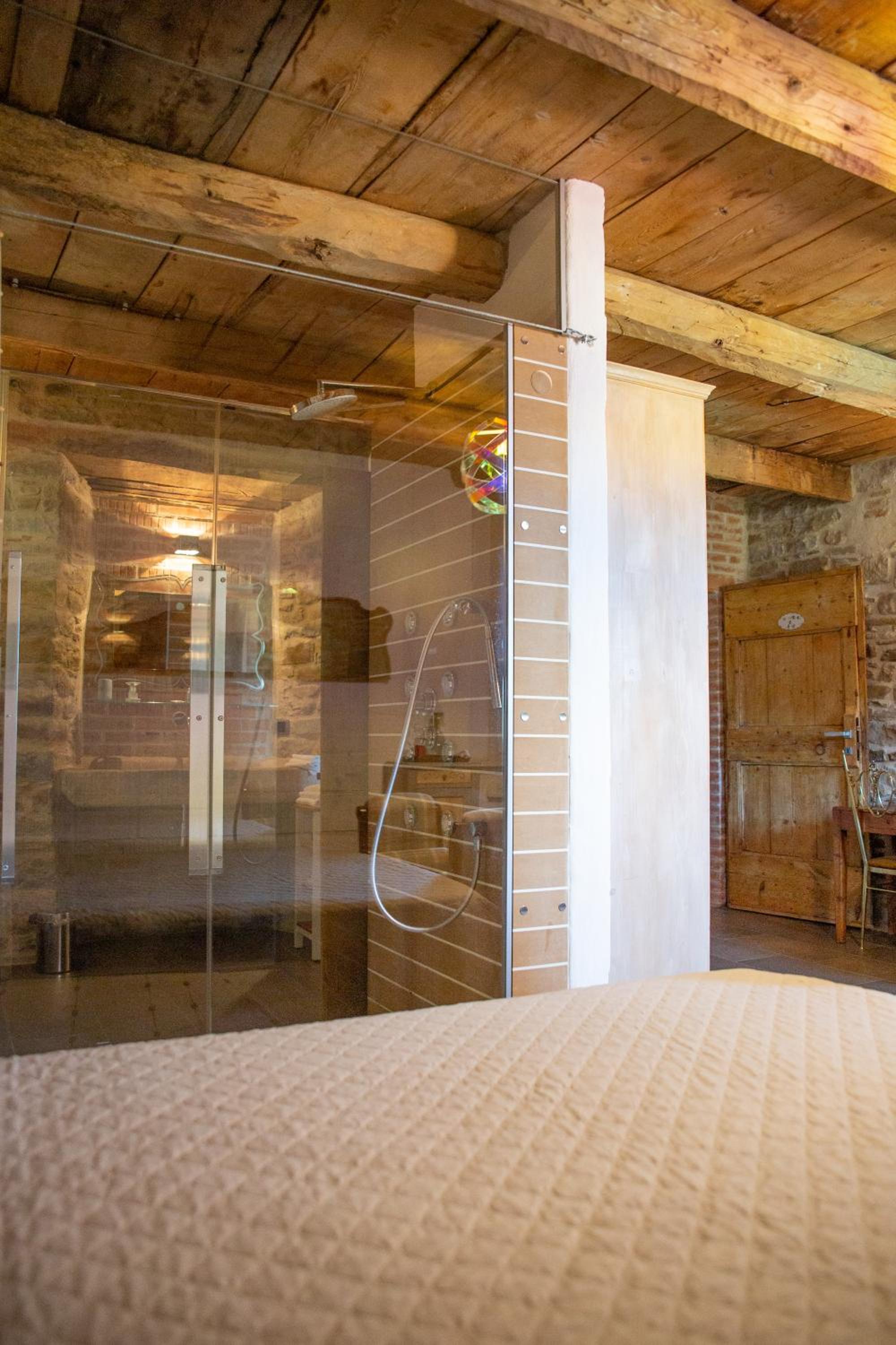 Large Double or Twin Room photo 3