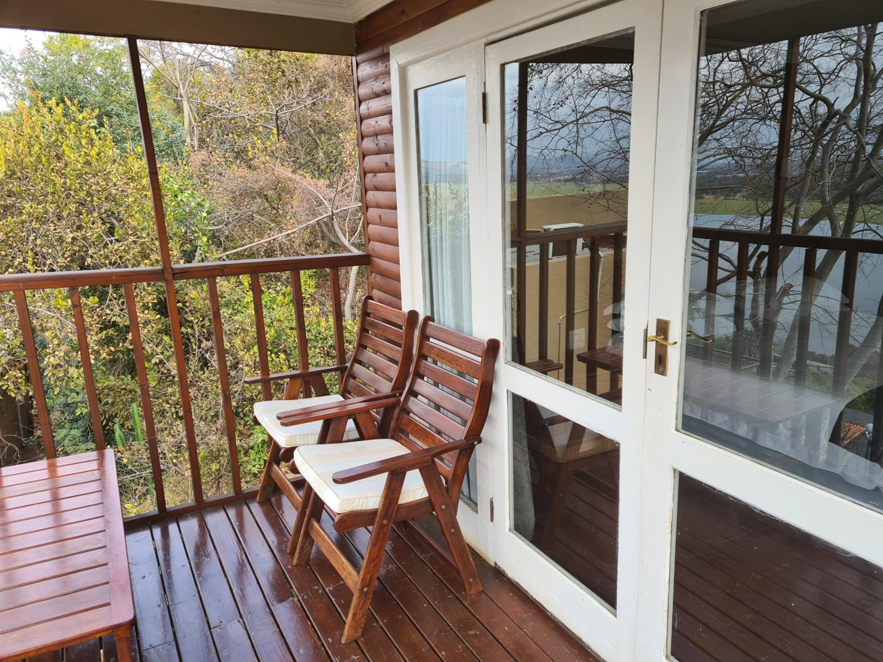 Cabin with Dam View photo 2