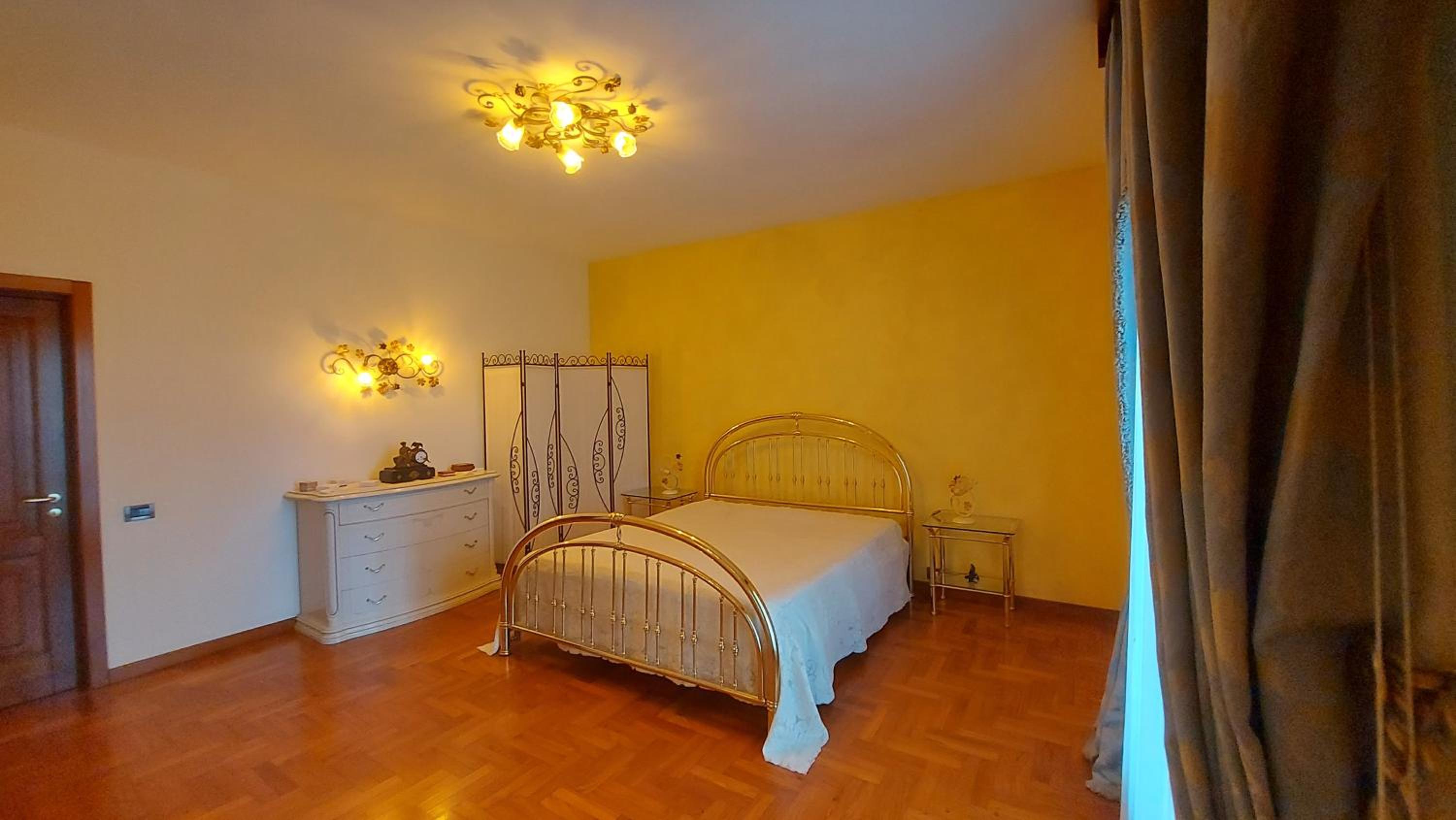 Three-Bedroom Apartment photo 1