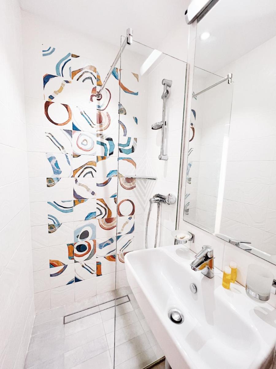 Standard Double or Twin Room photo 1