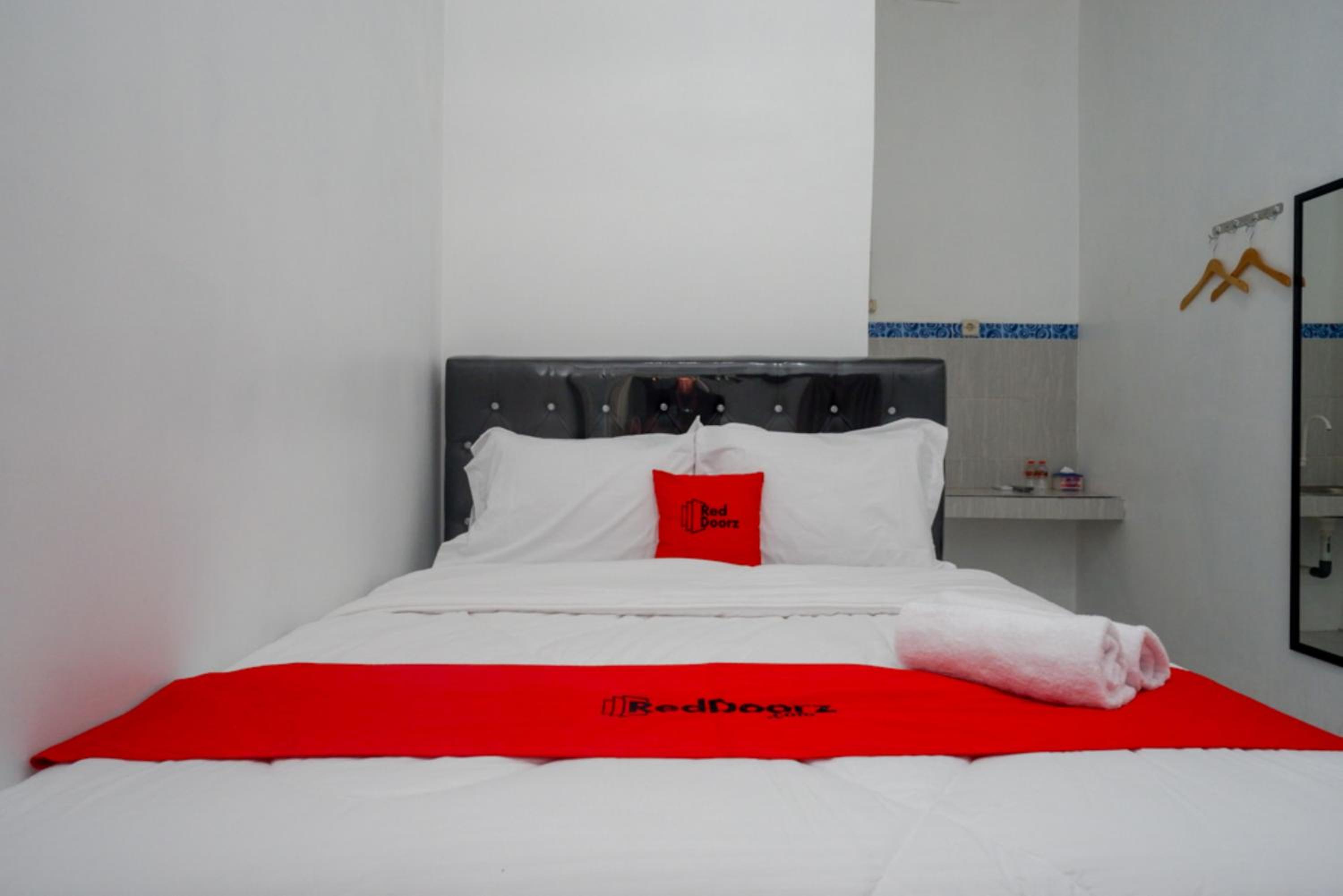 Standard Double Room - Photo 5