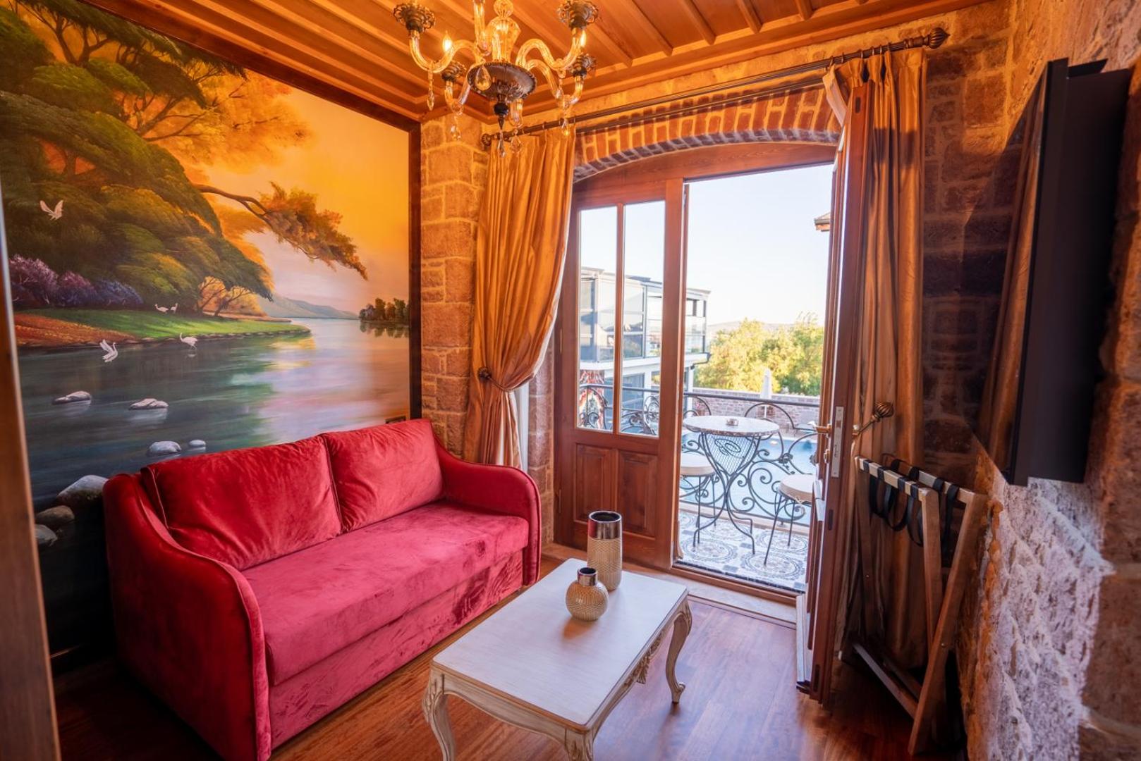 Double Room with Pool View