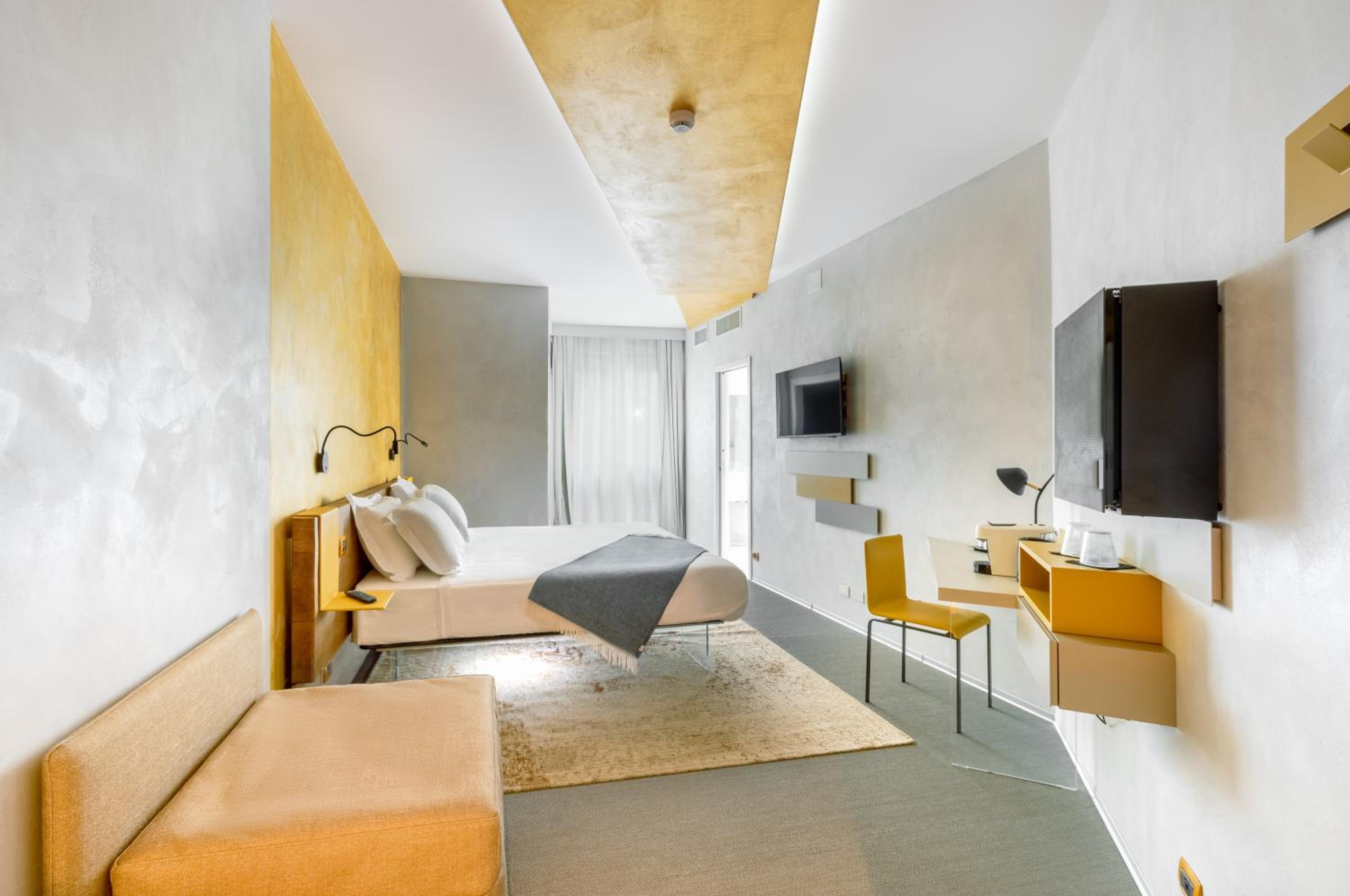 Deluxe Superior Room - Photo 1