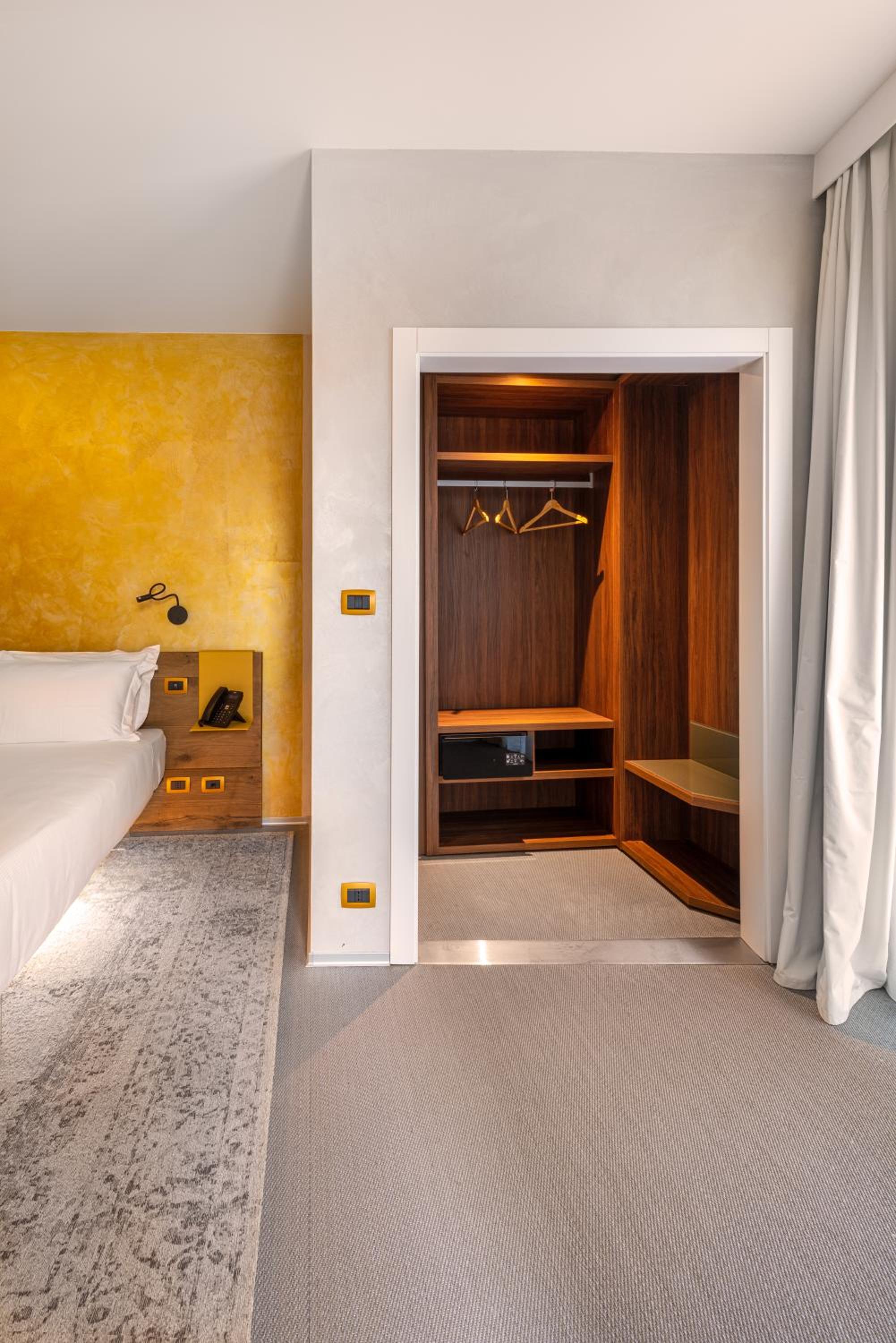 Deluxe Superior Room - Photo 4