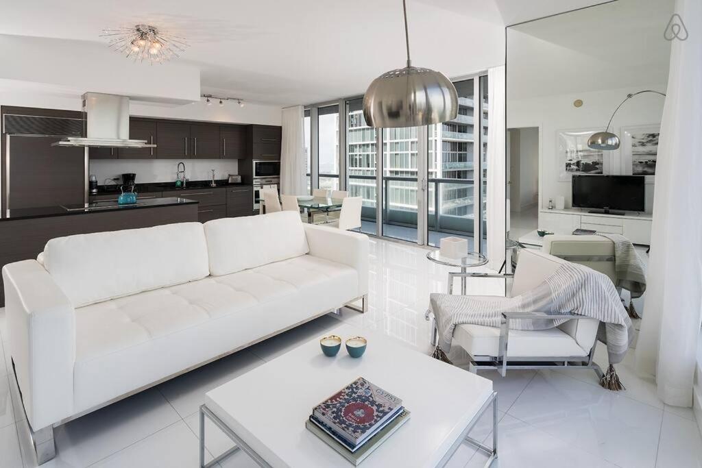 Apartment with Balcony photo 1