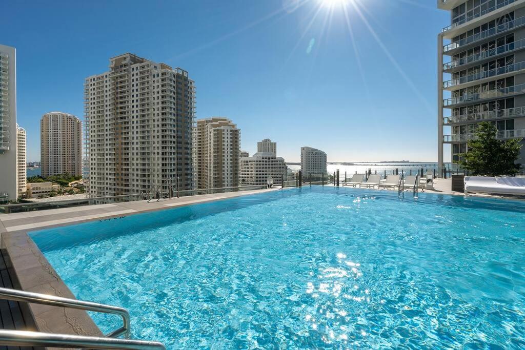 Apartment with Balcony photo 3