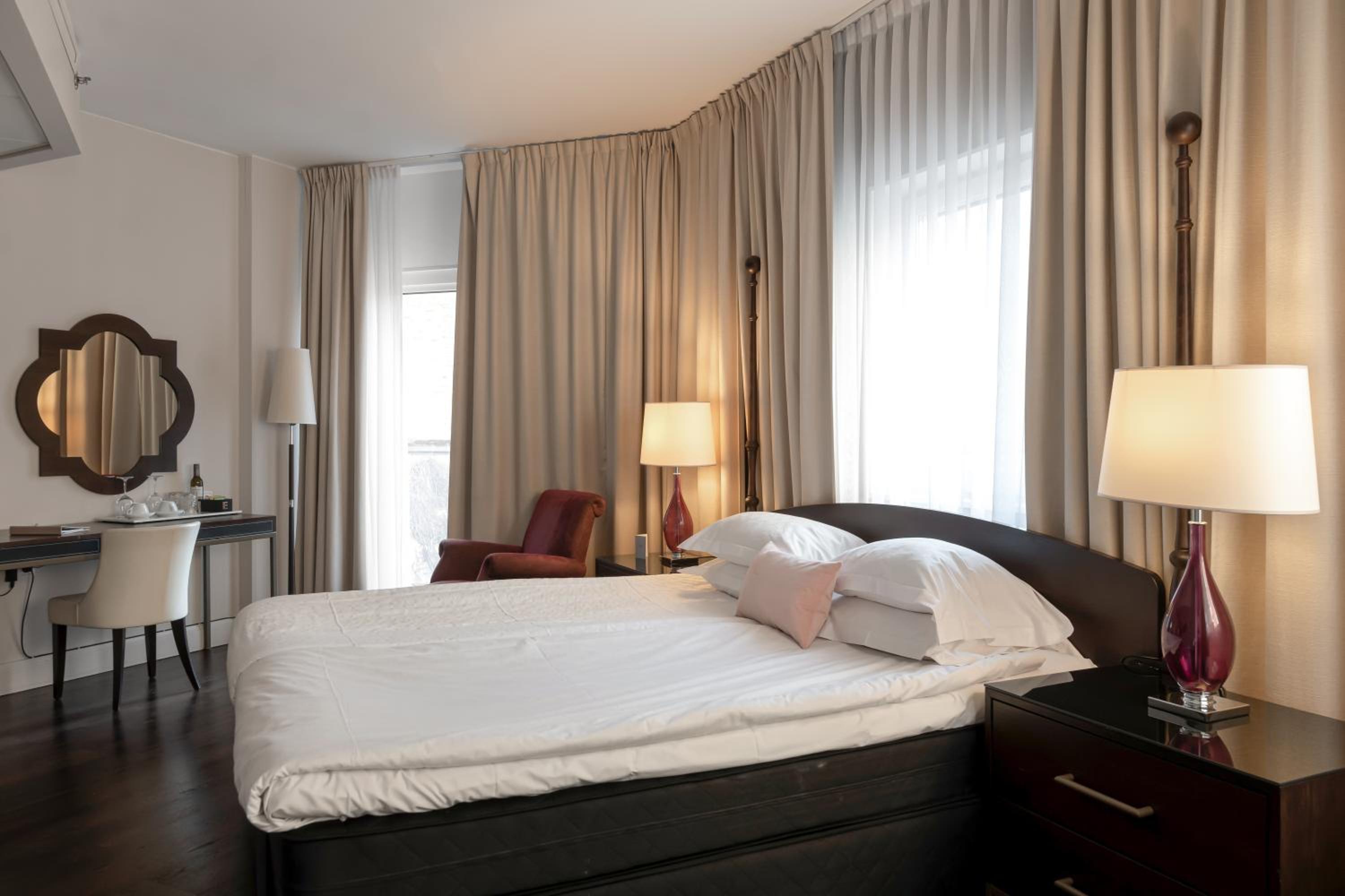 Deluxe Double Room - Photo 3