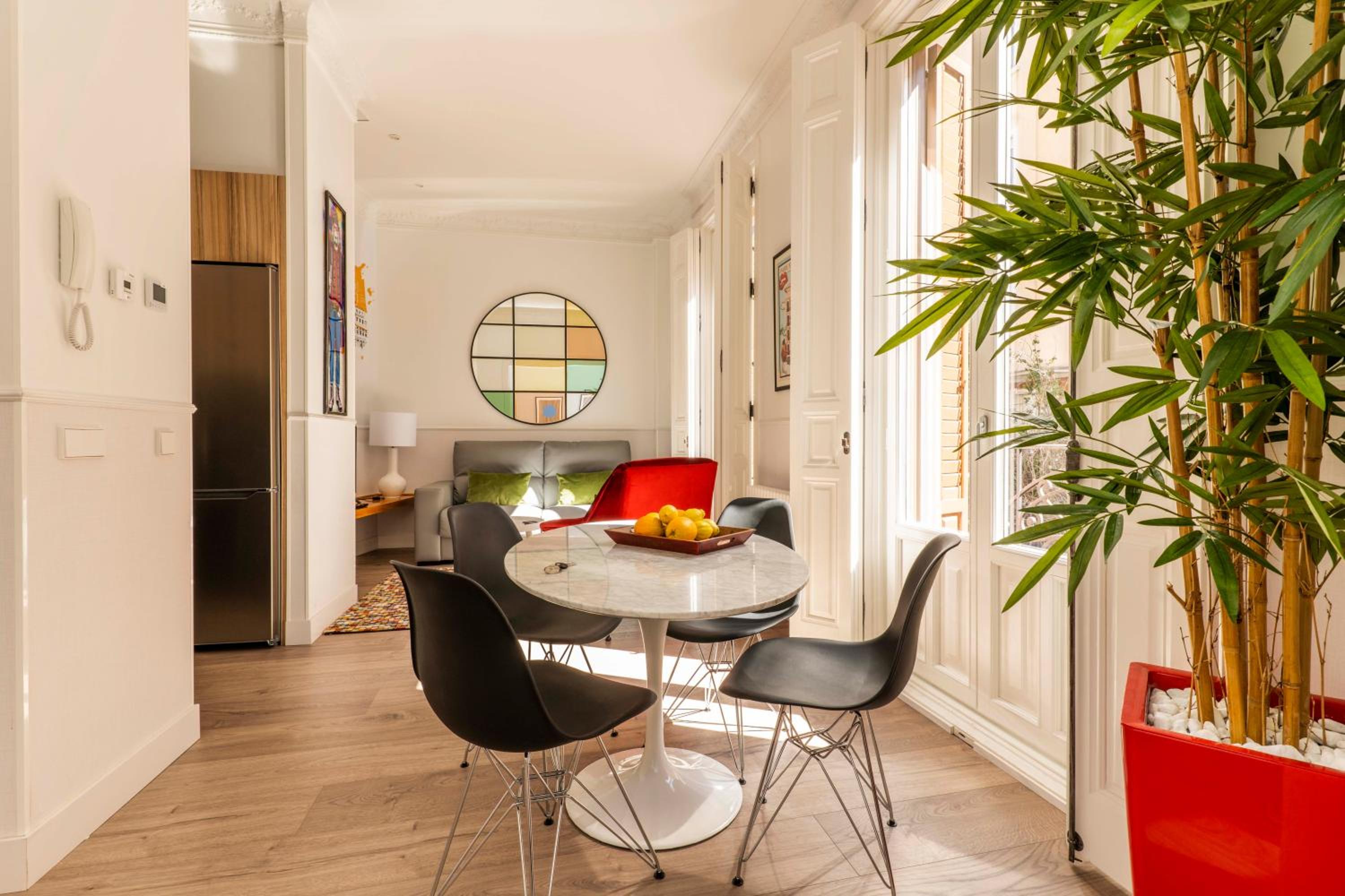 One-Bedroom Apartment - Photo 12