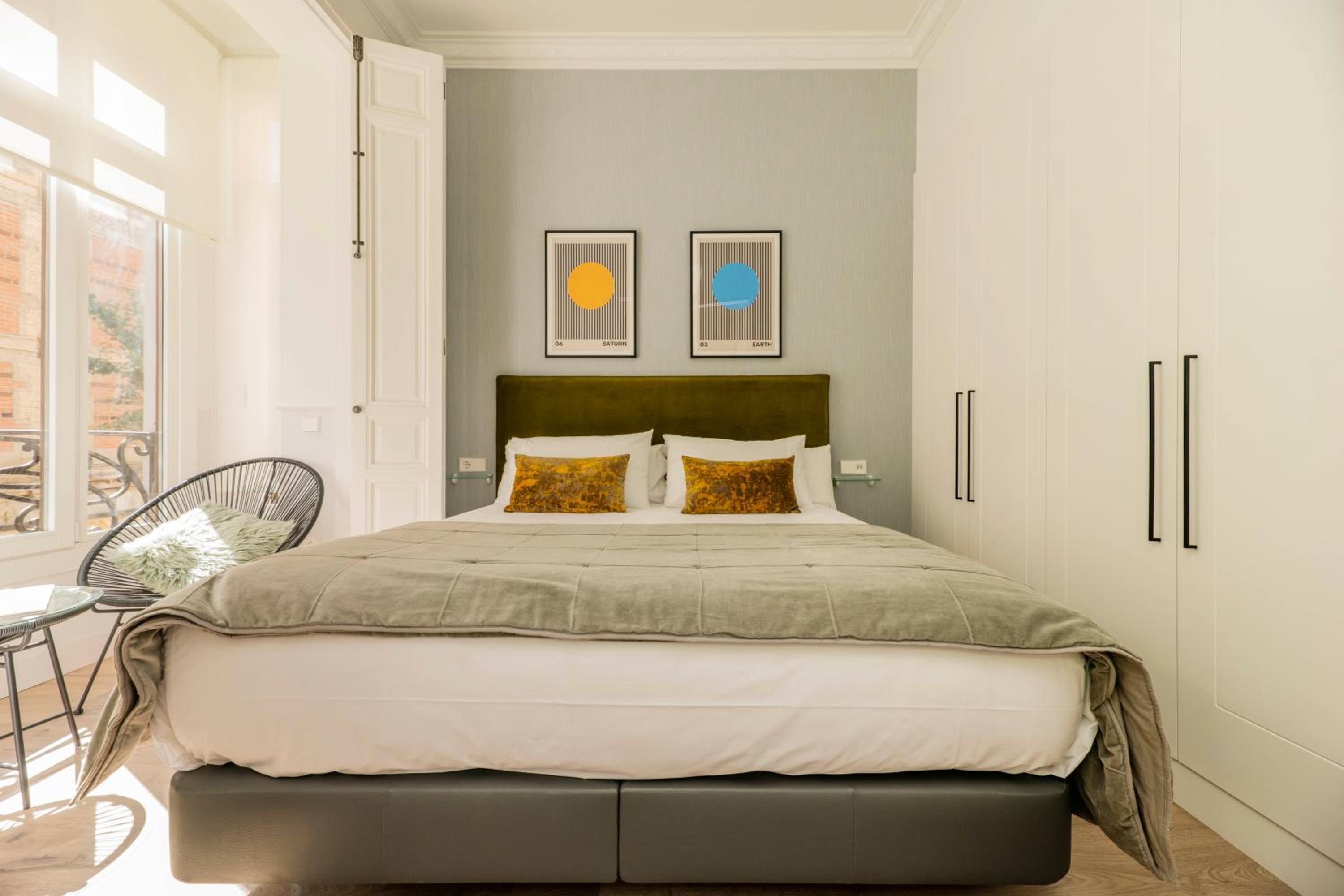 One-Bedroom Apartment - Photo 4
