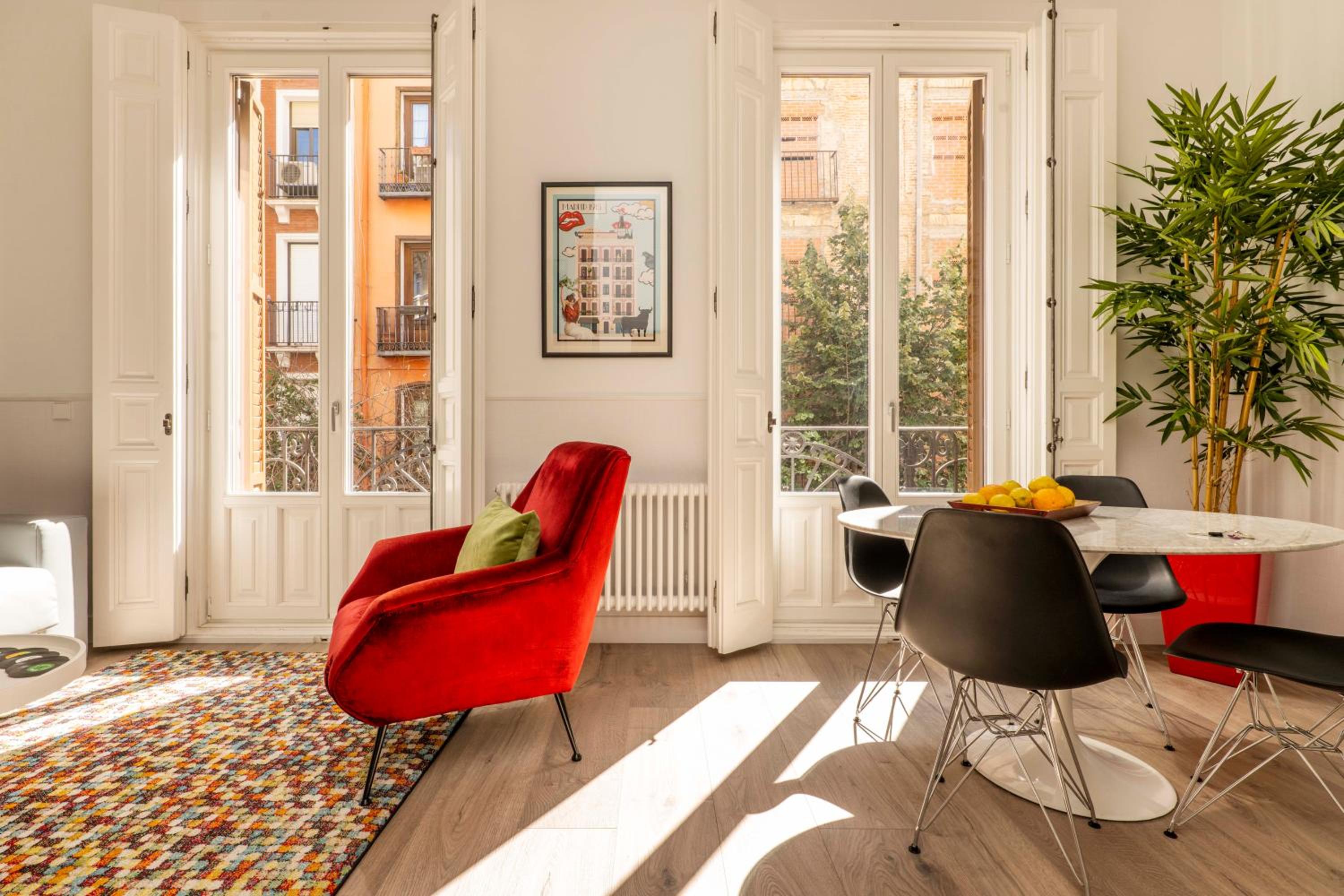 One-Bedroom Apartment - Photo 11
