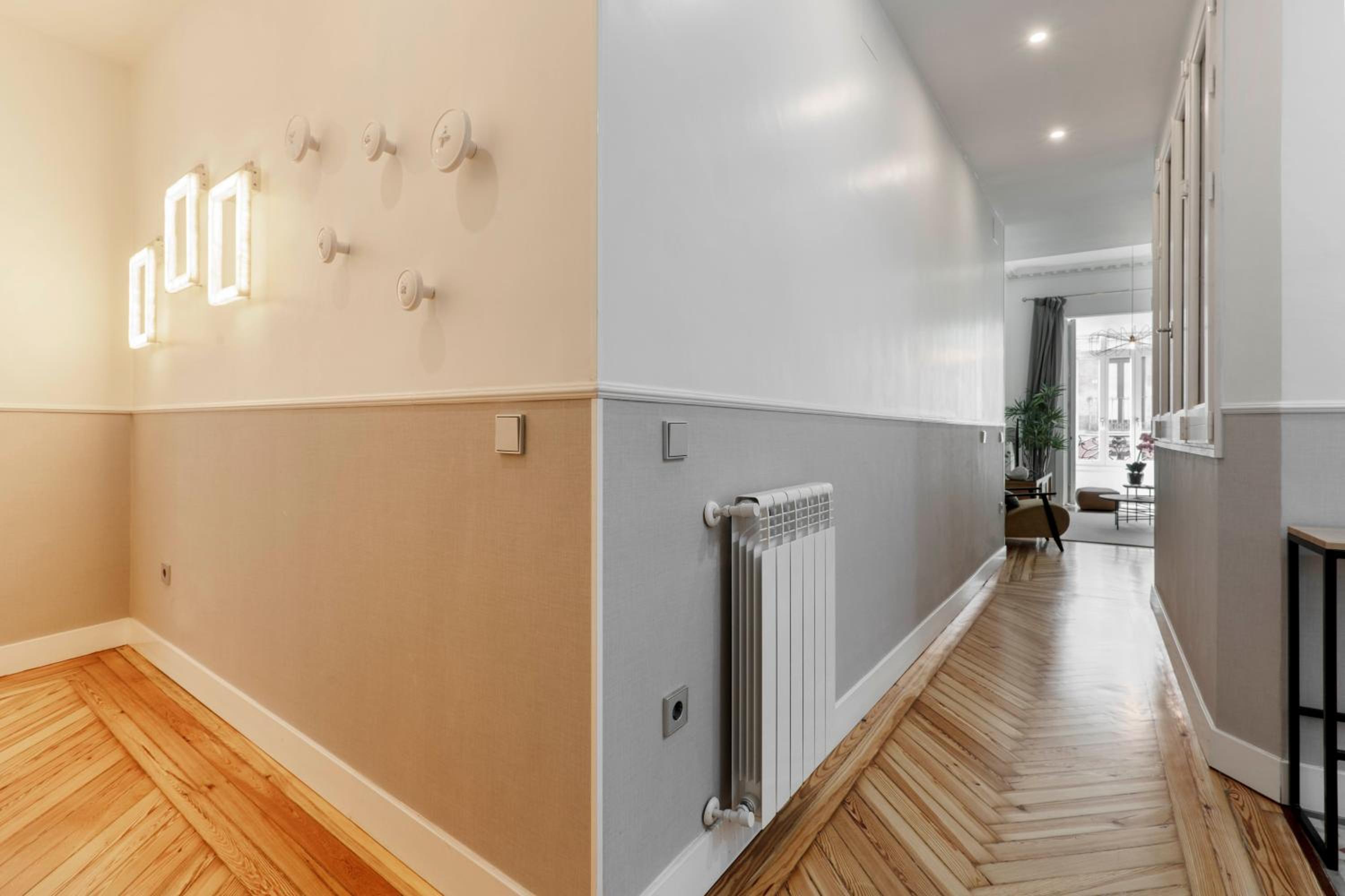 Two-Bedroom Apartment - Photo 14