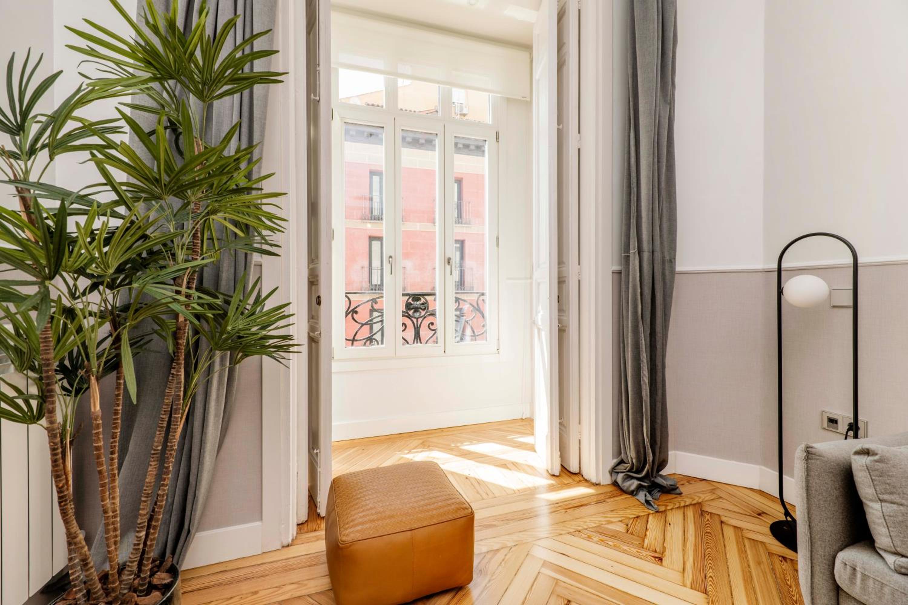 Two-Bedroom Apartment - Photo 16