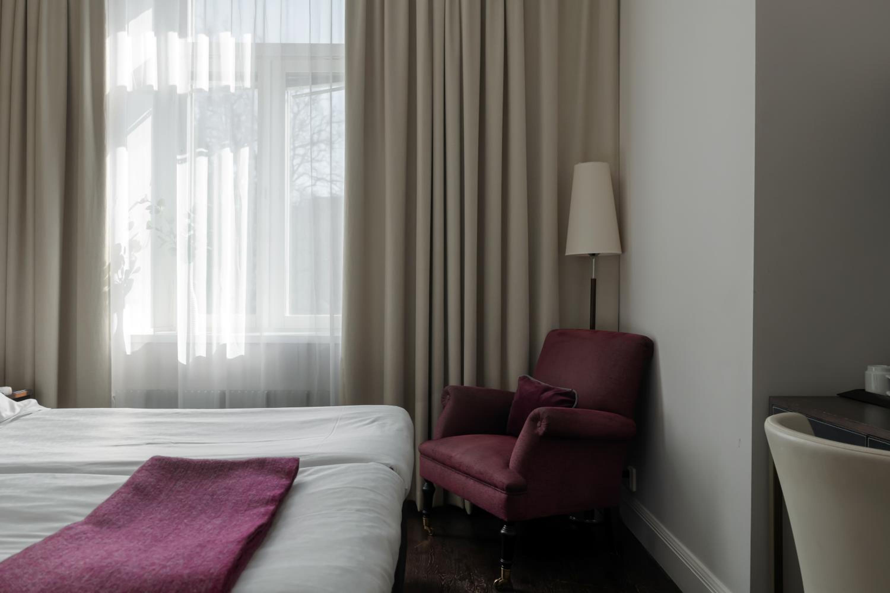 Standard  Double Room - Photo 2