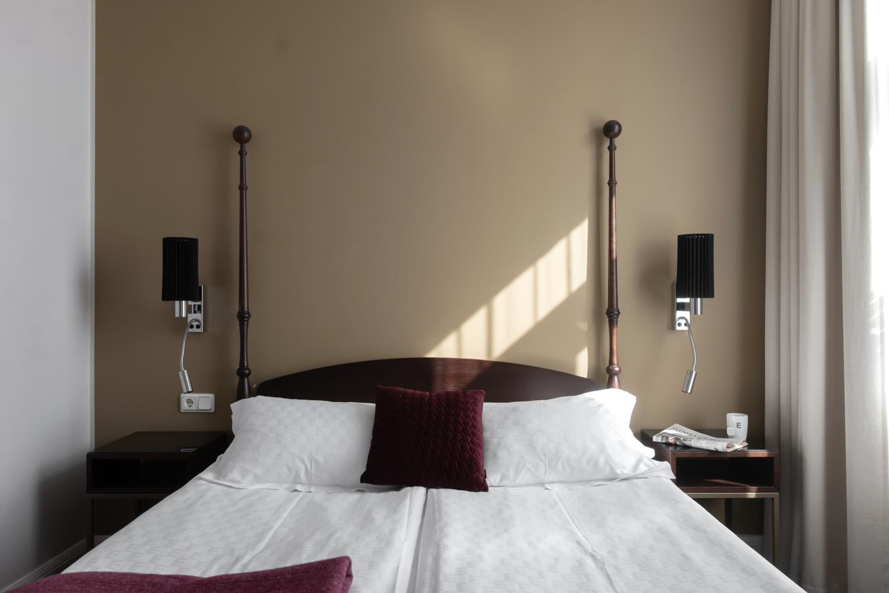 Standard  Double Room - Photo 3