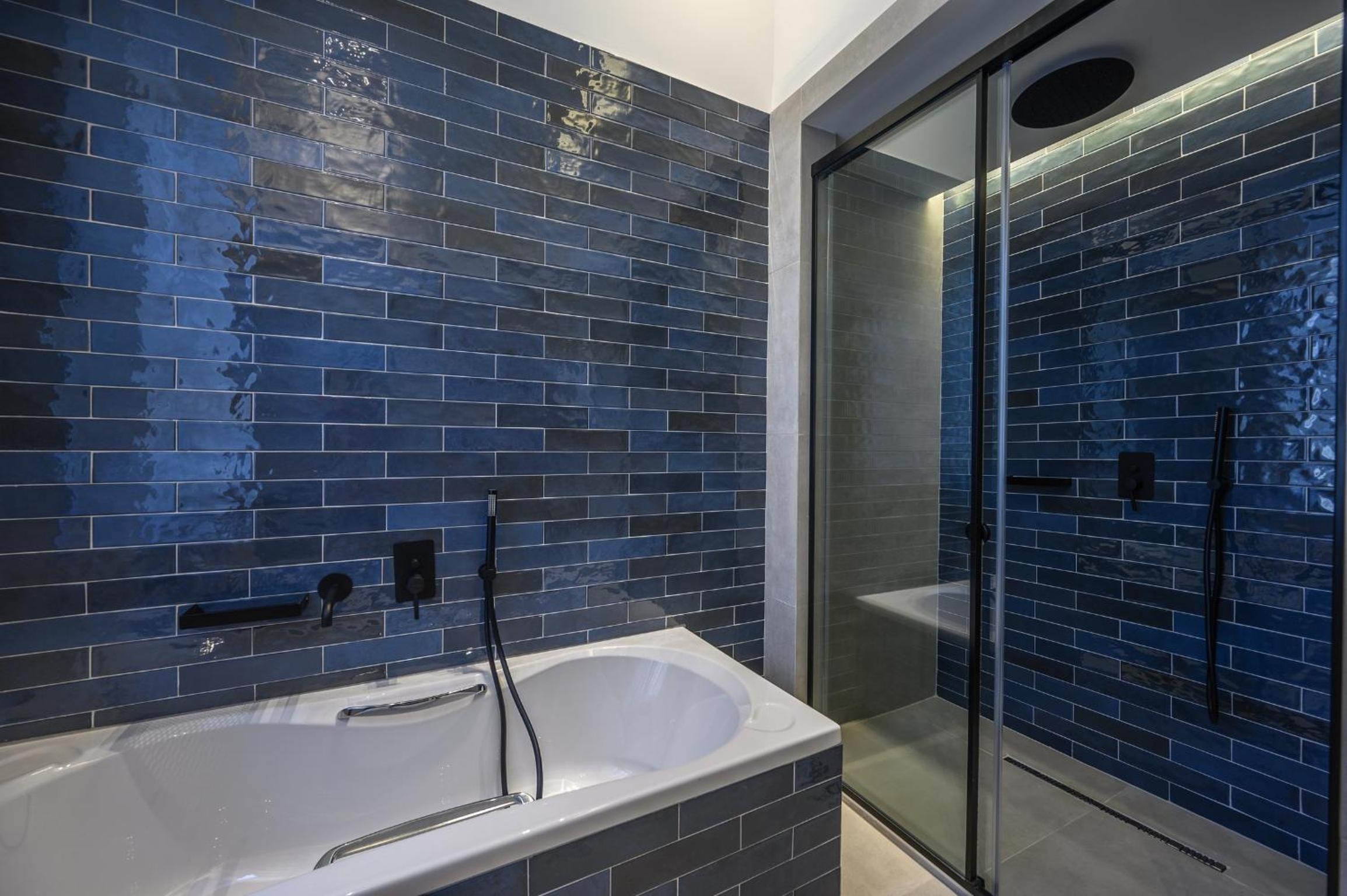 Junior Suite with Old Town View and Balcony	 - Photo 4
