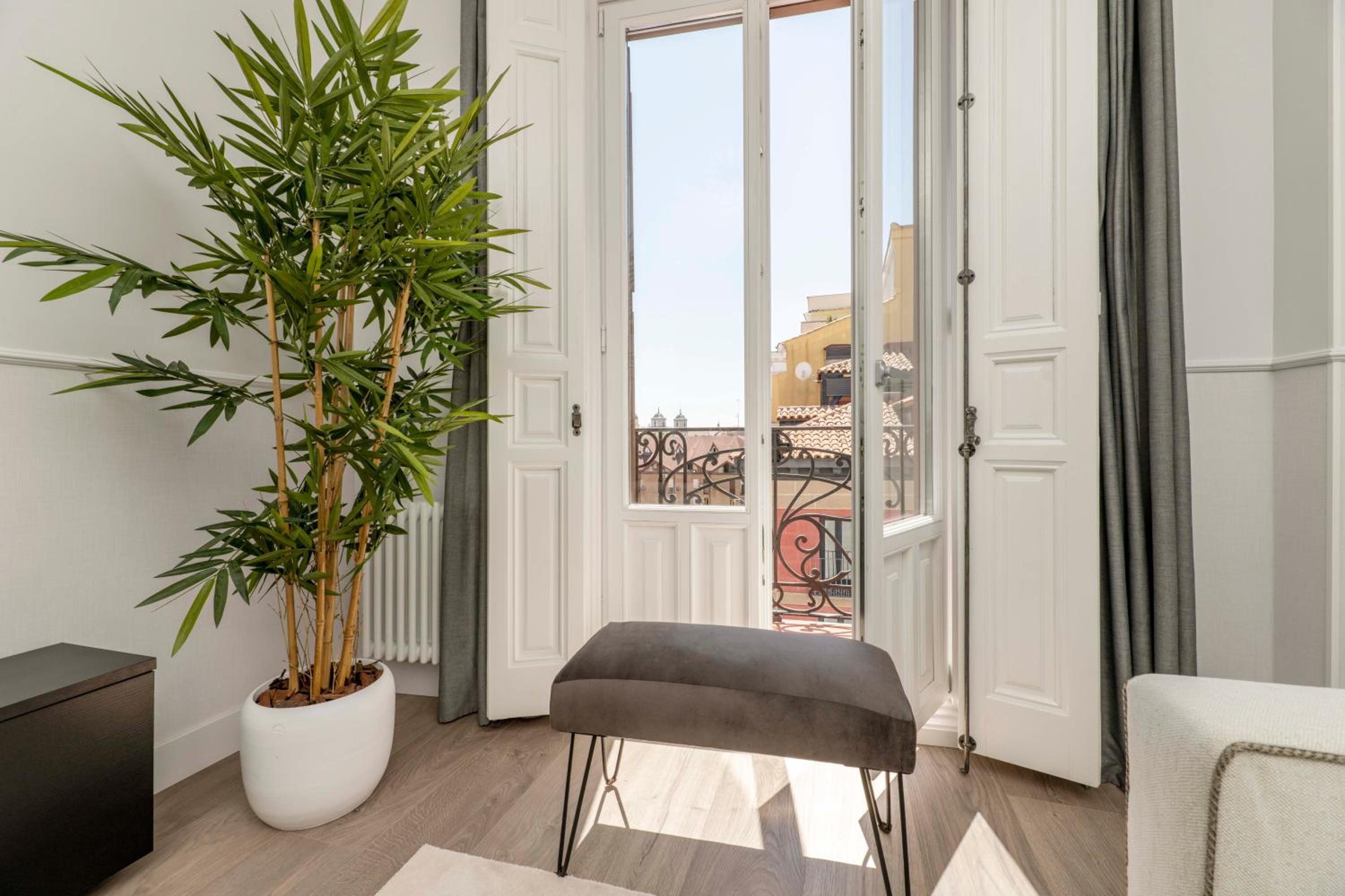 Two-Bedroom Apartment - Photo 5