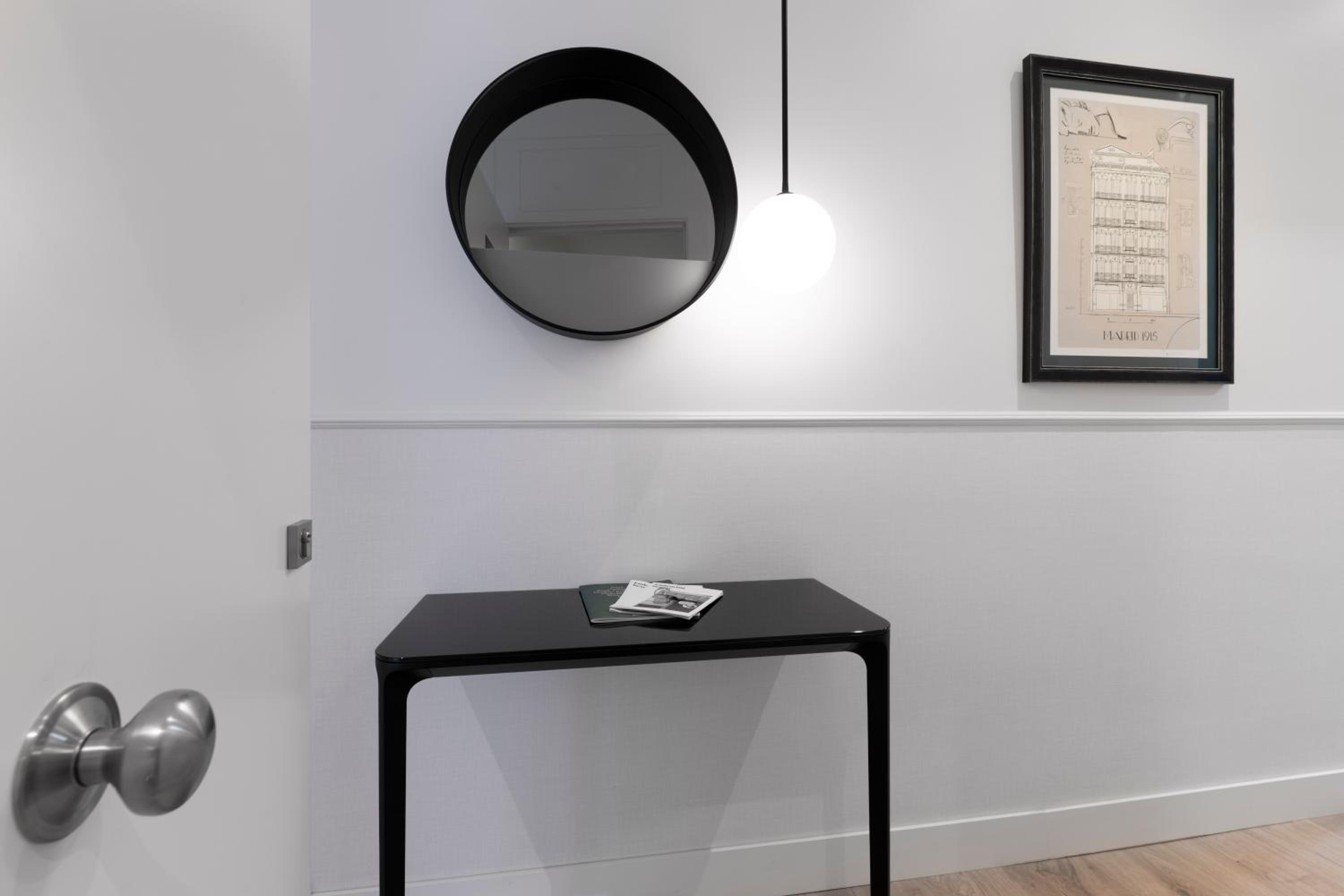 Two-Bedroom Apartment - Photo 18