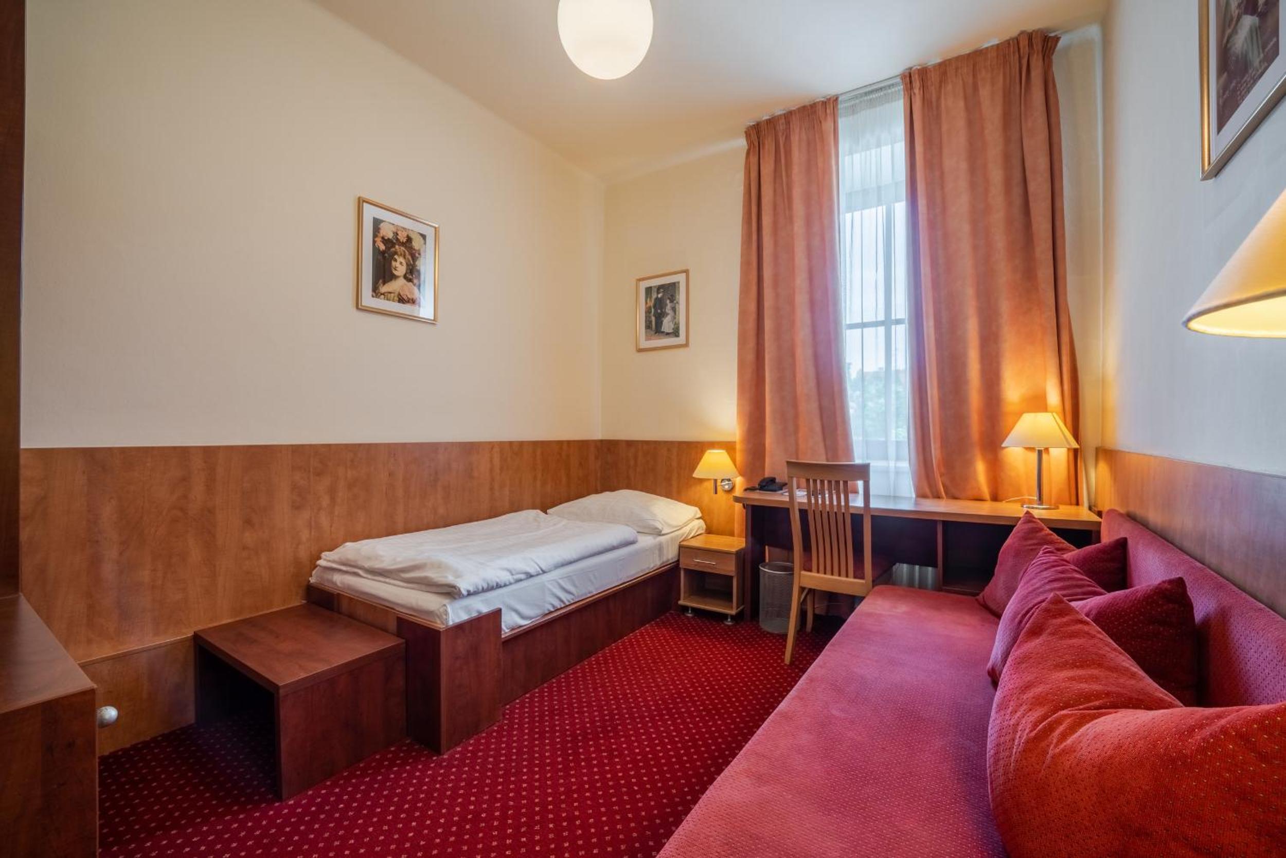 Economy Single Room