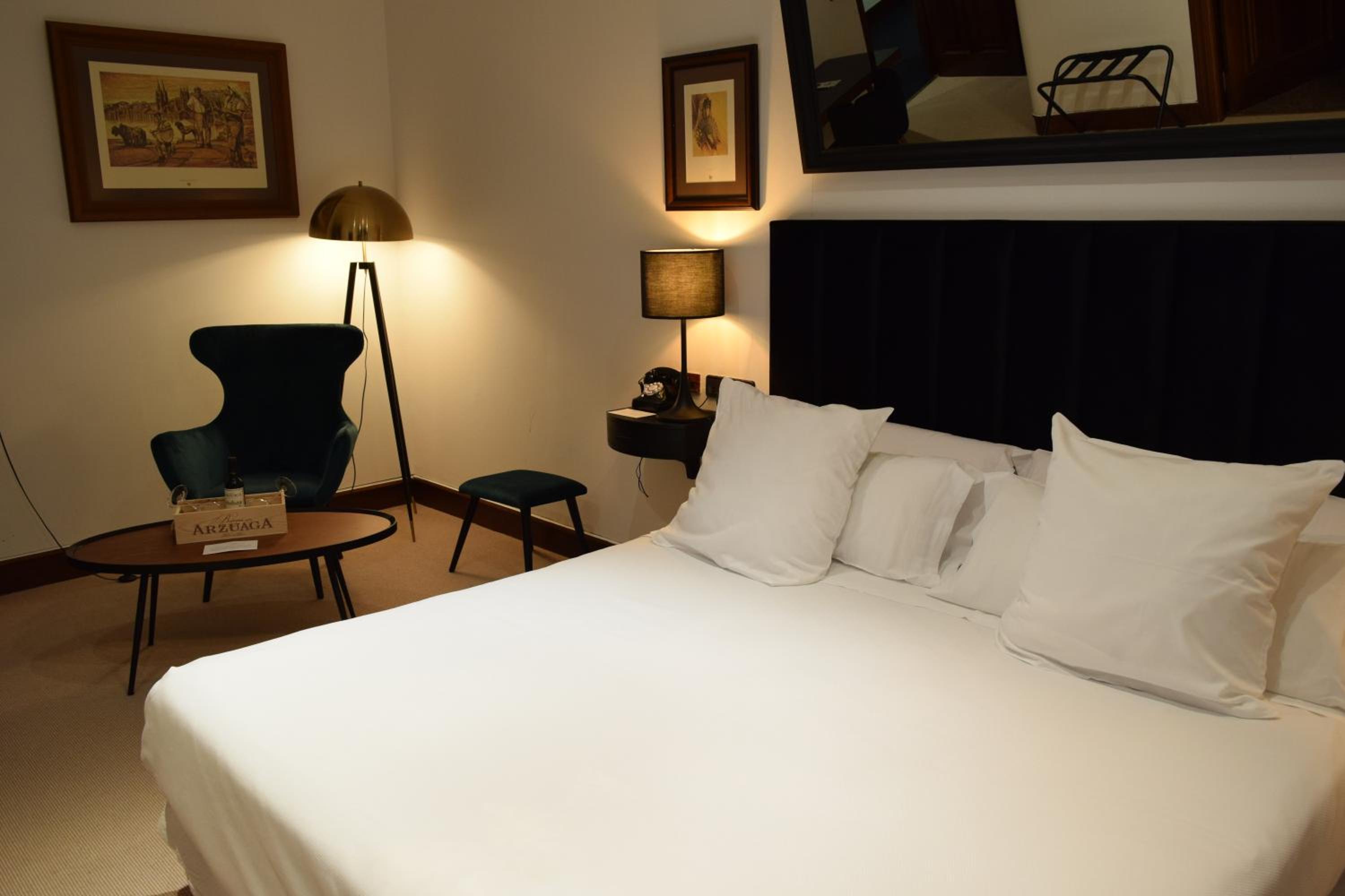 Double or Twin Room with Spa Access photo 2