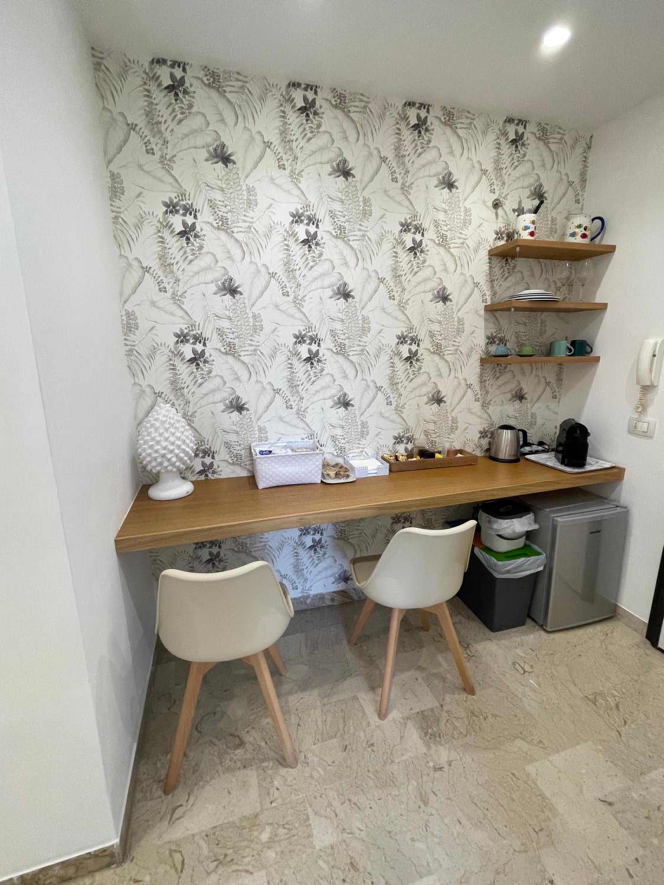 Double Room with Balcony - Photo 5