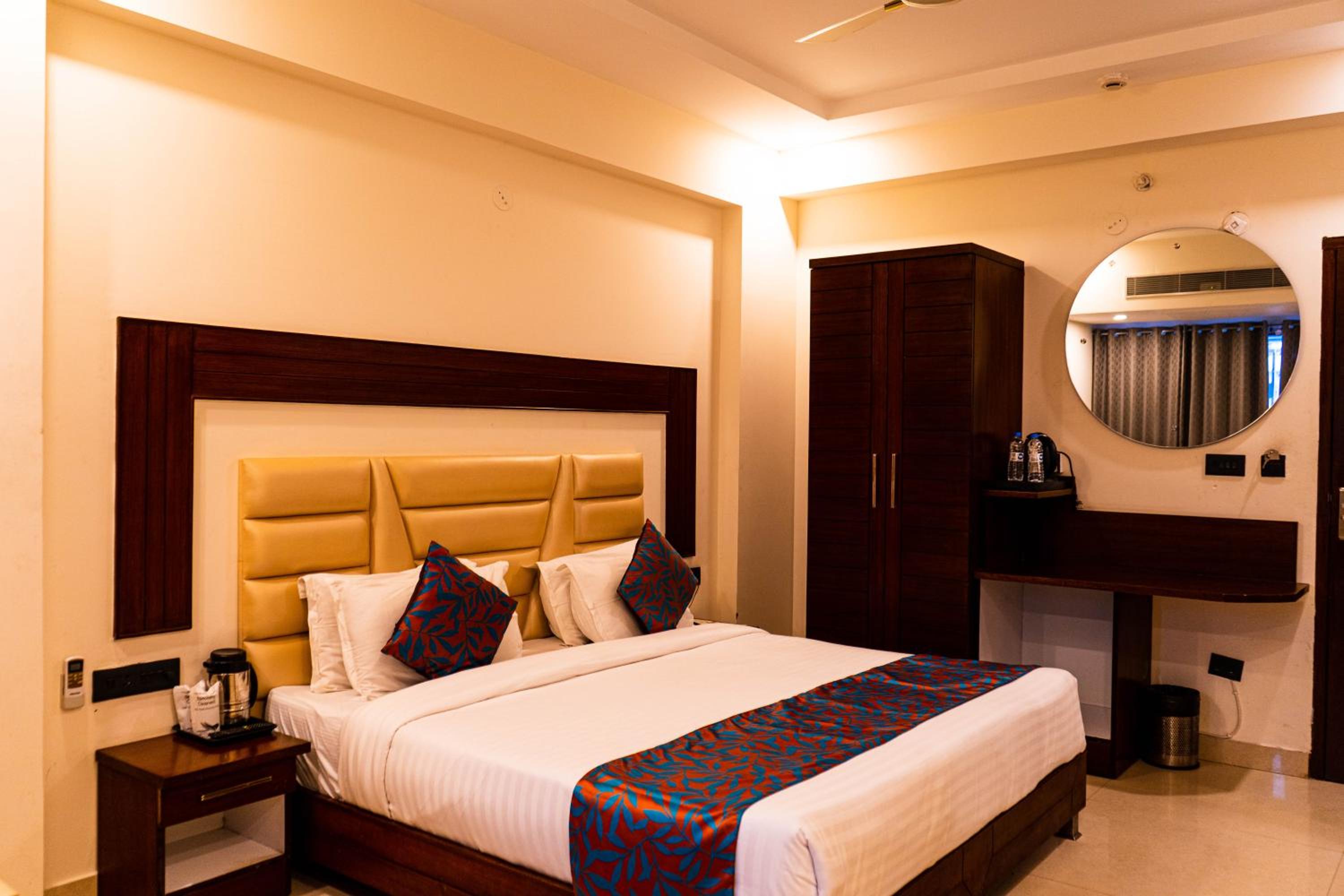 Superior King Room