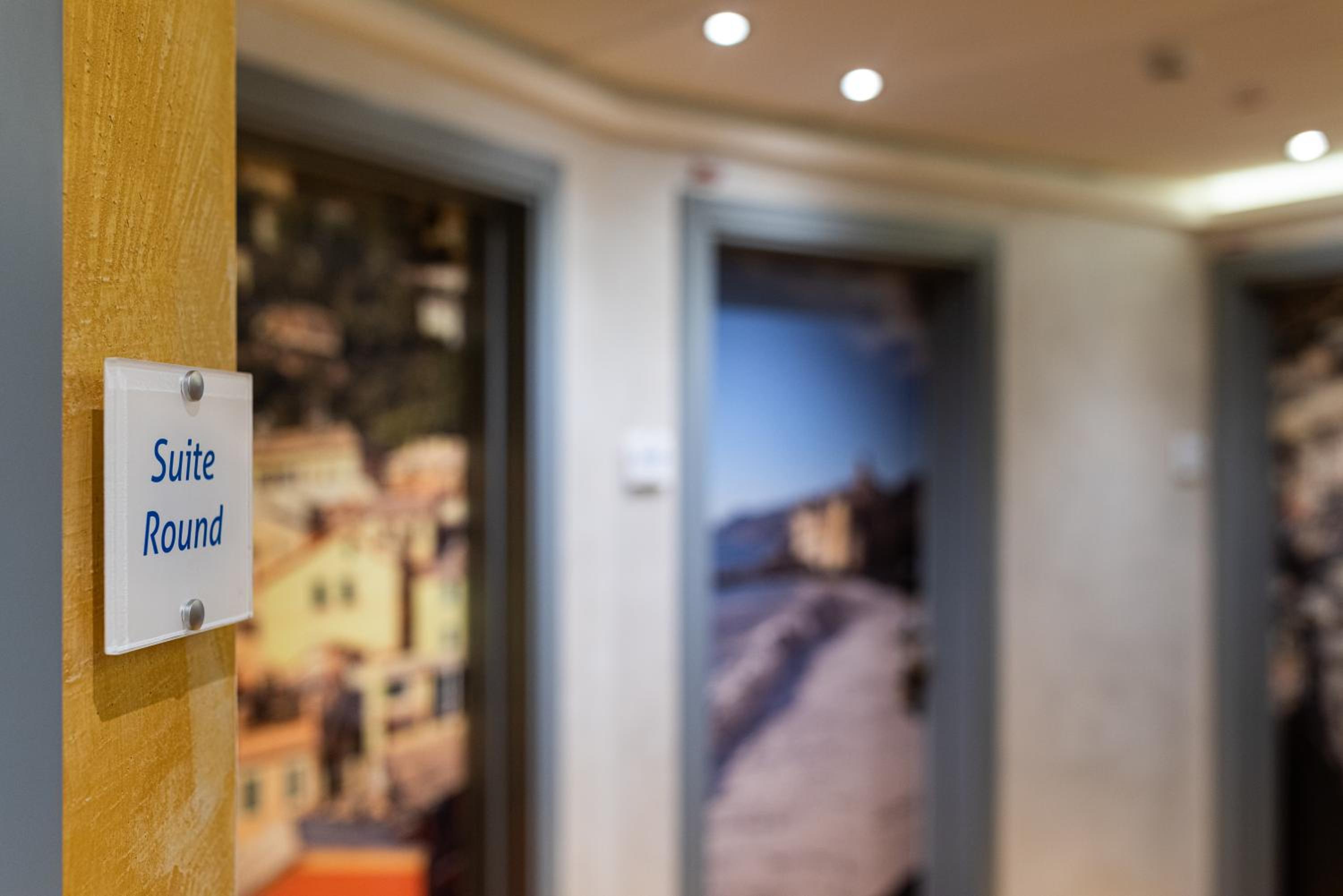 Superior Suite - Photo 3