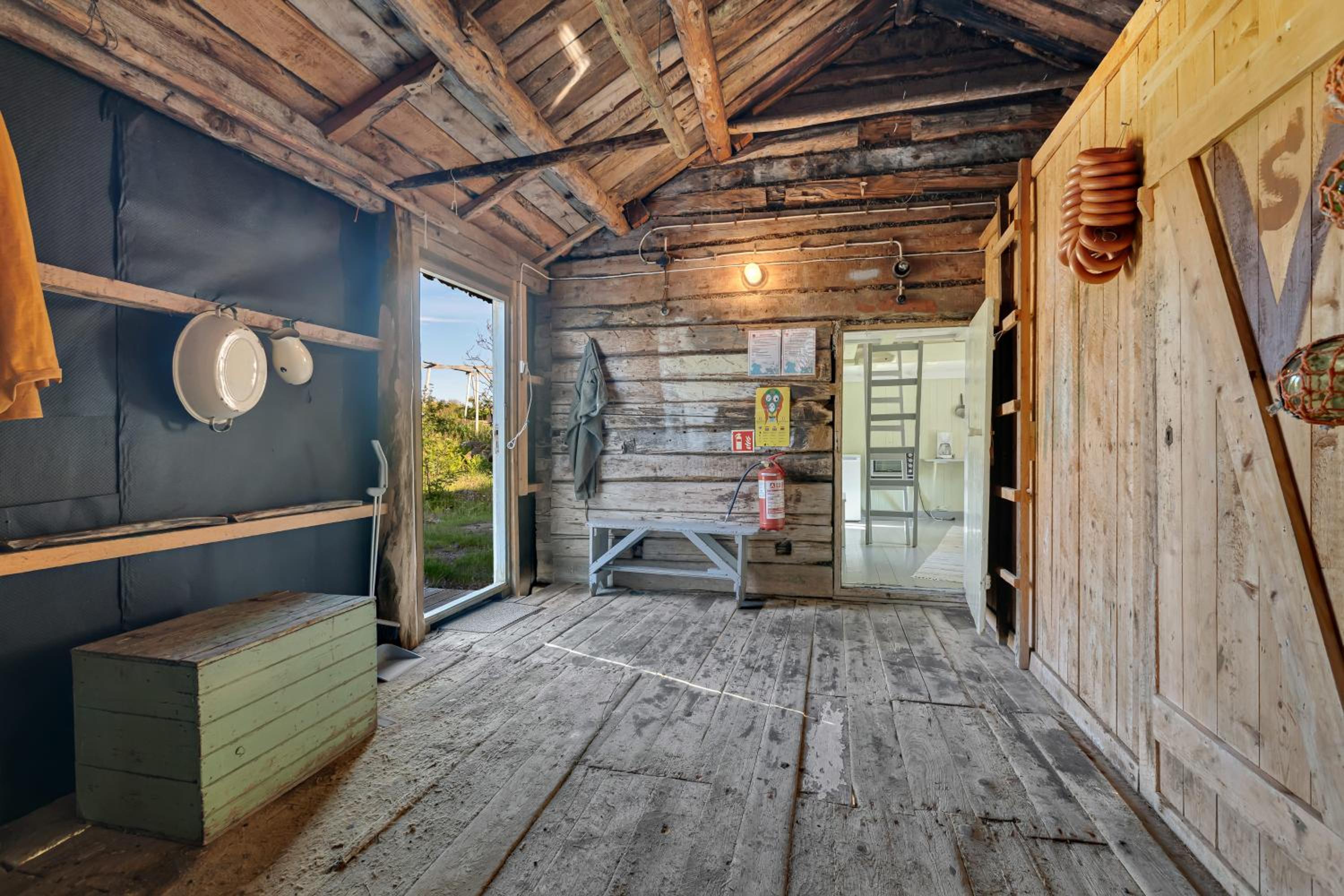 Heritage Cabin - Photo 11
