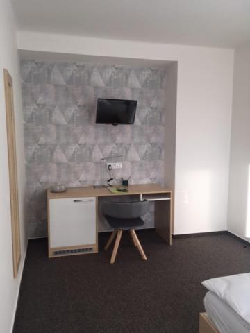 Double Room - Photo 7