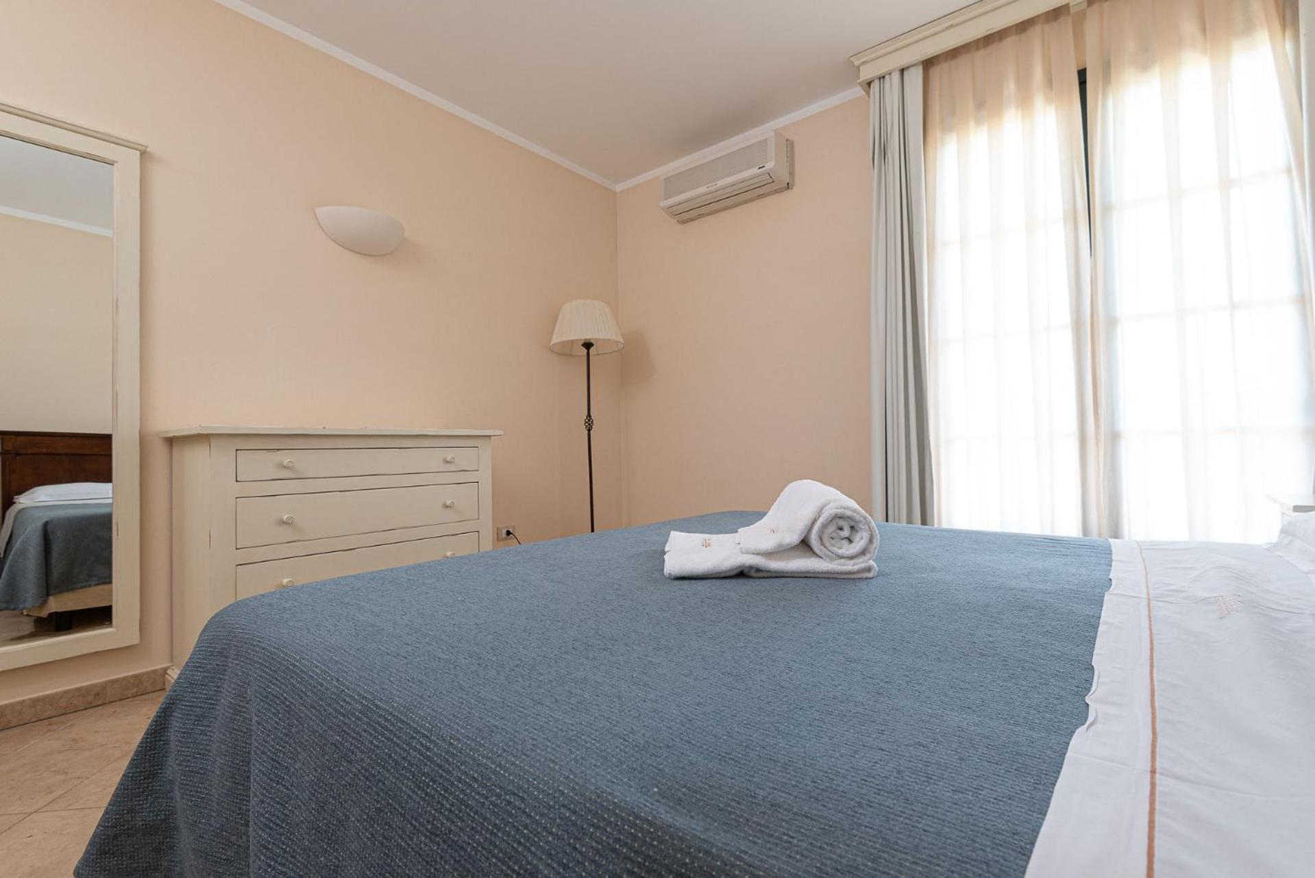 One-Bedroom Apartment (4 Adults) - Photo 4