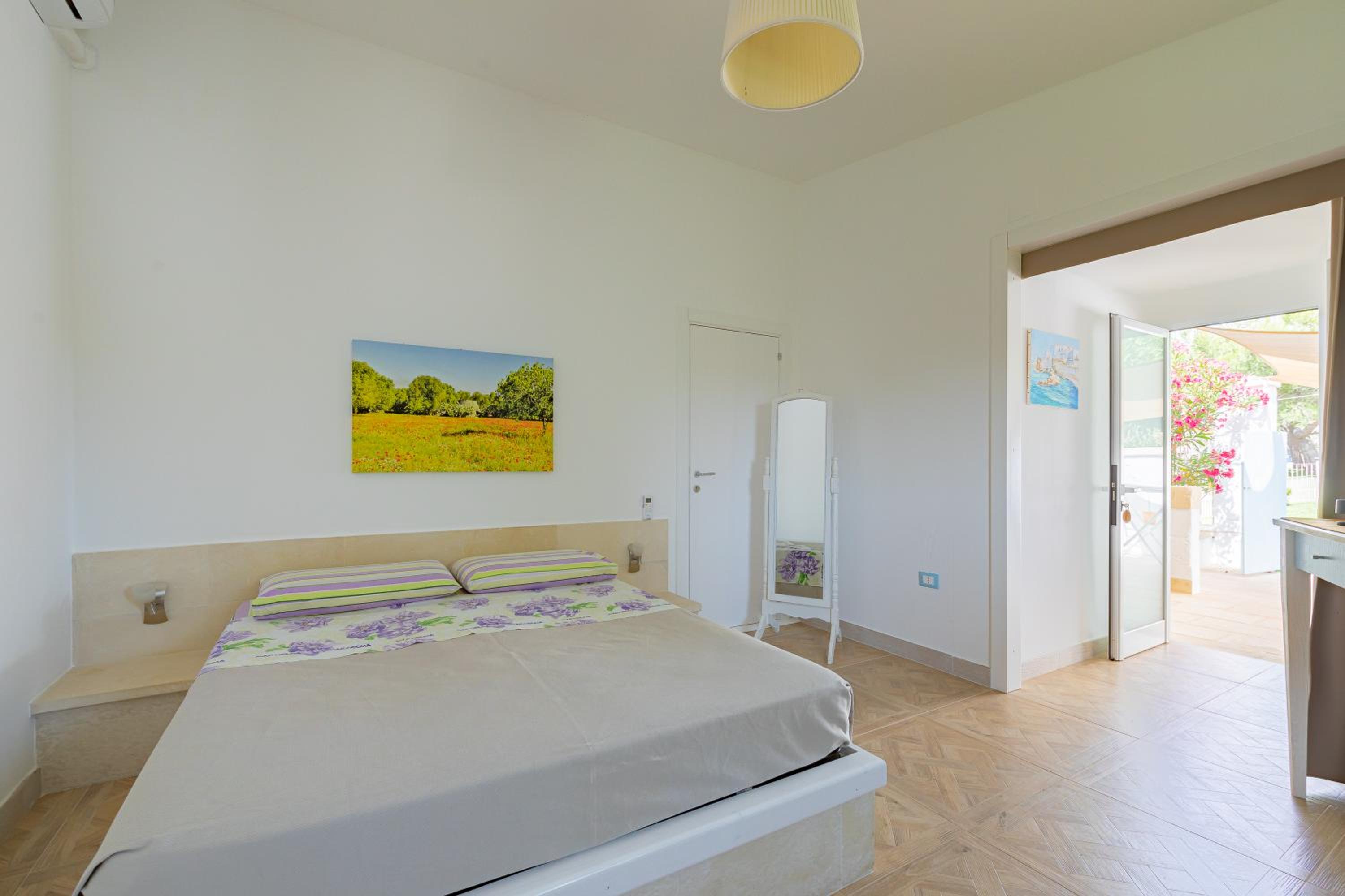 One-Bedroom House photo 1