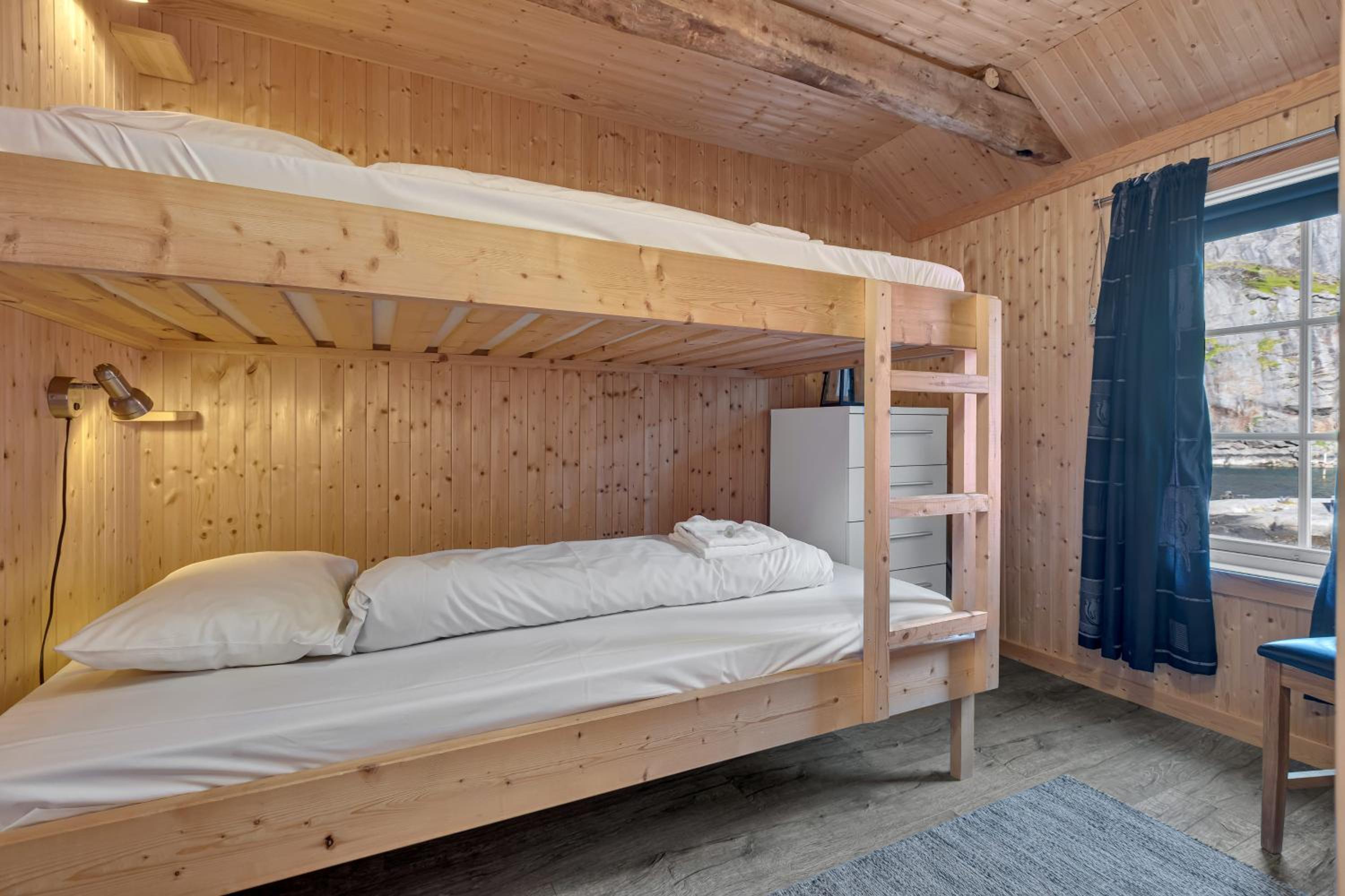 Comfort Cabin 1 Bedroom - Photo 10
