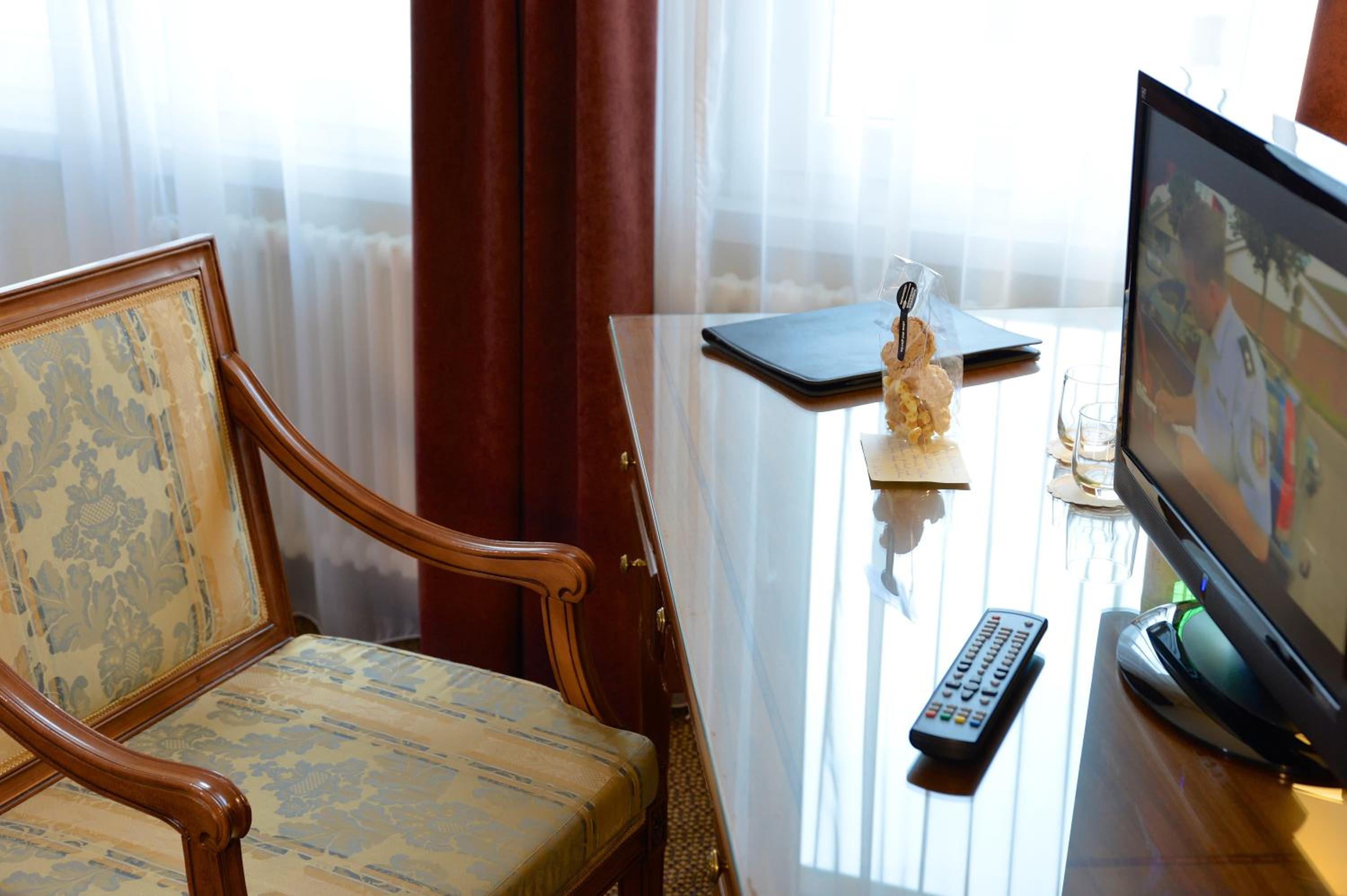 Superior Double or Twin Room - Photo 3