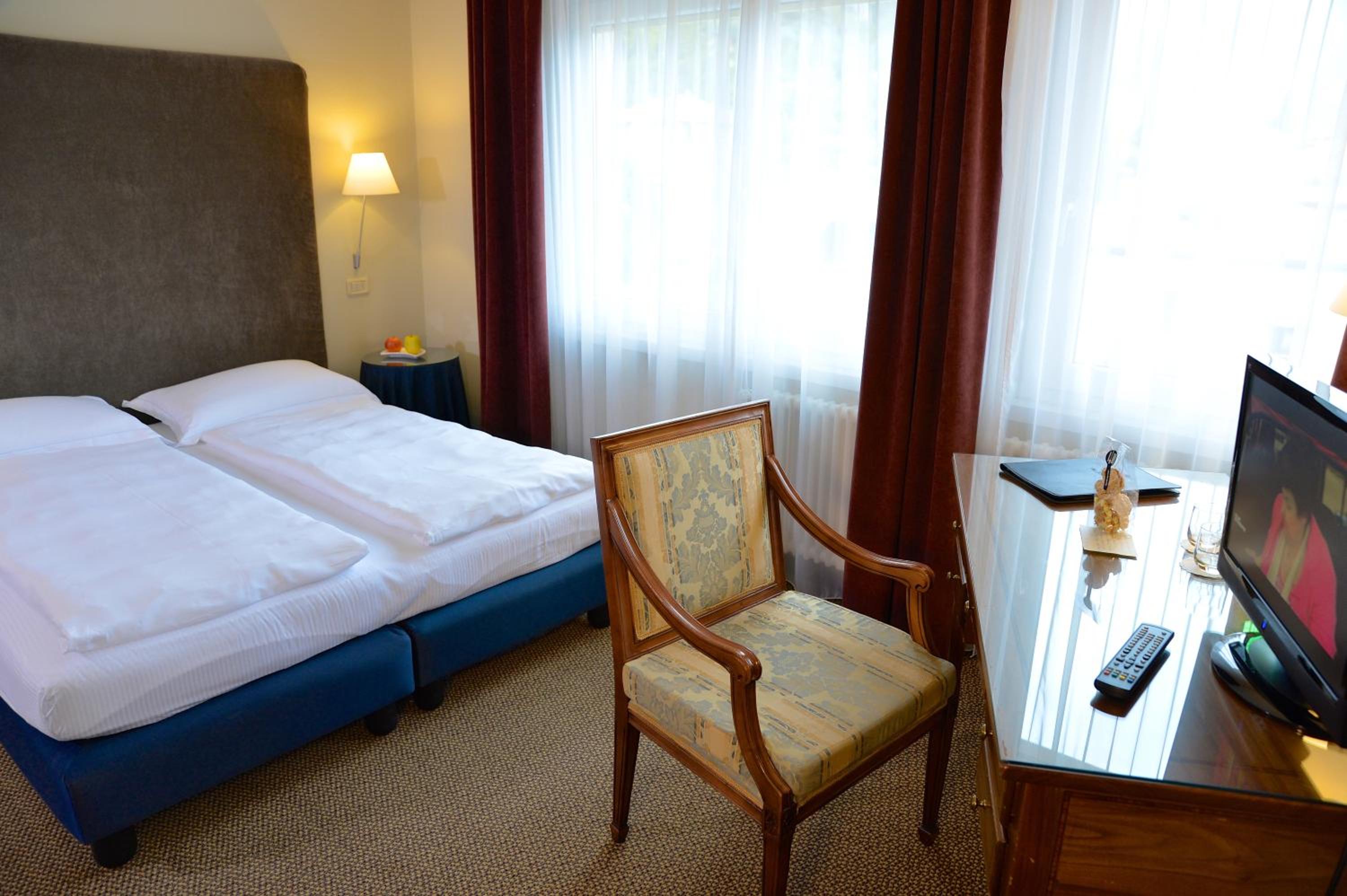 Superior Double or Twin Room - Photo 6