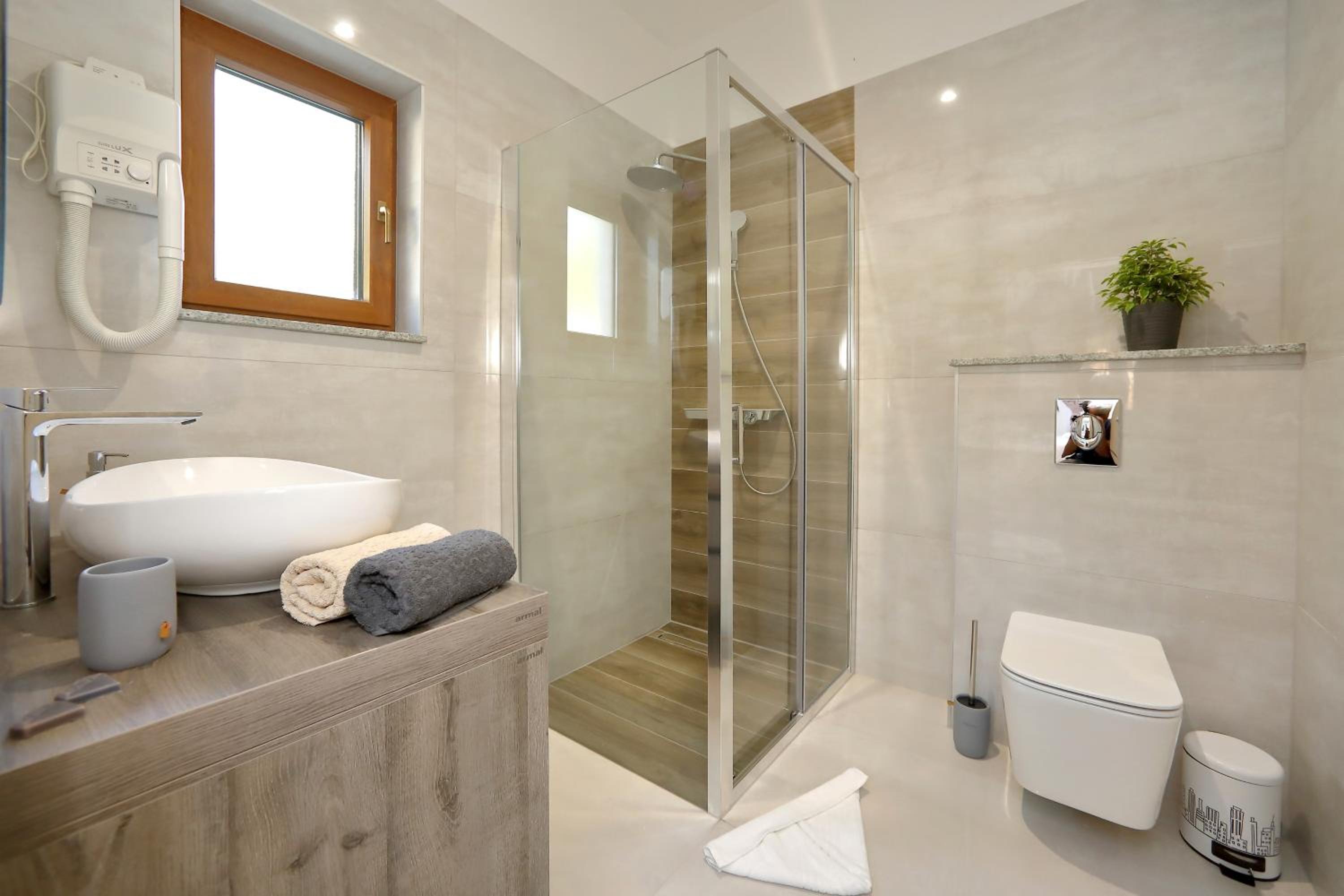 Villa photo 3