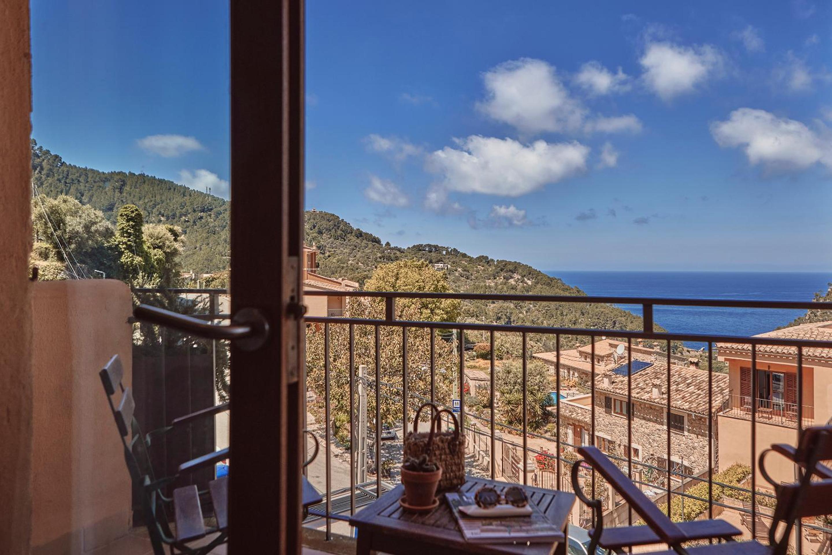 Junior Suite with Balcony and Sea View - Spa Access Not Included - Photo 10