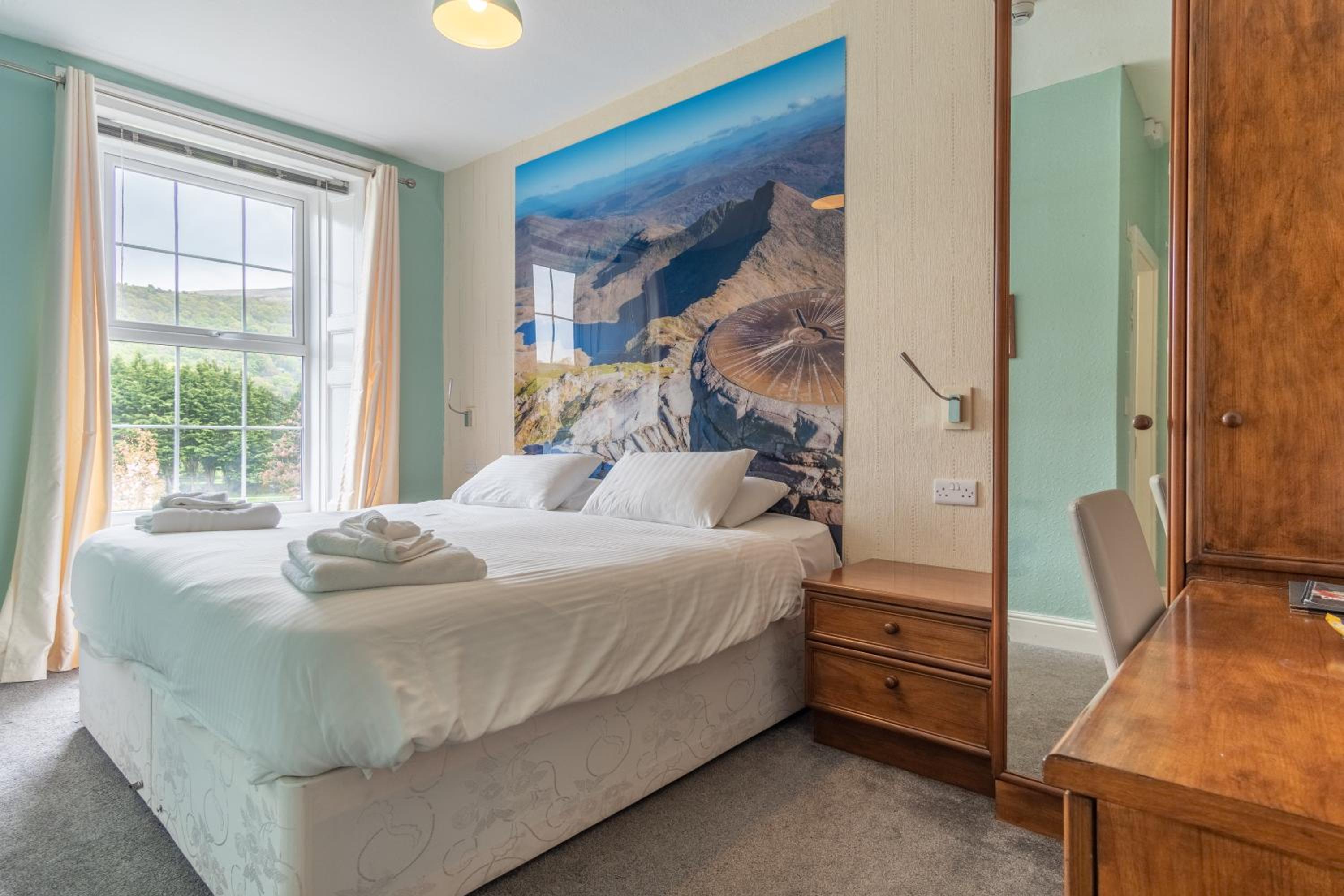 Standard Double or Twin Room photo 1